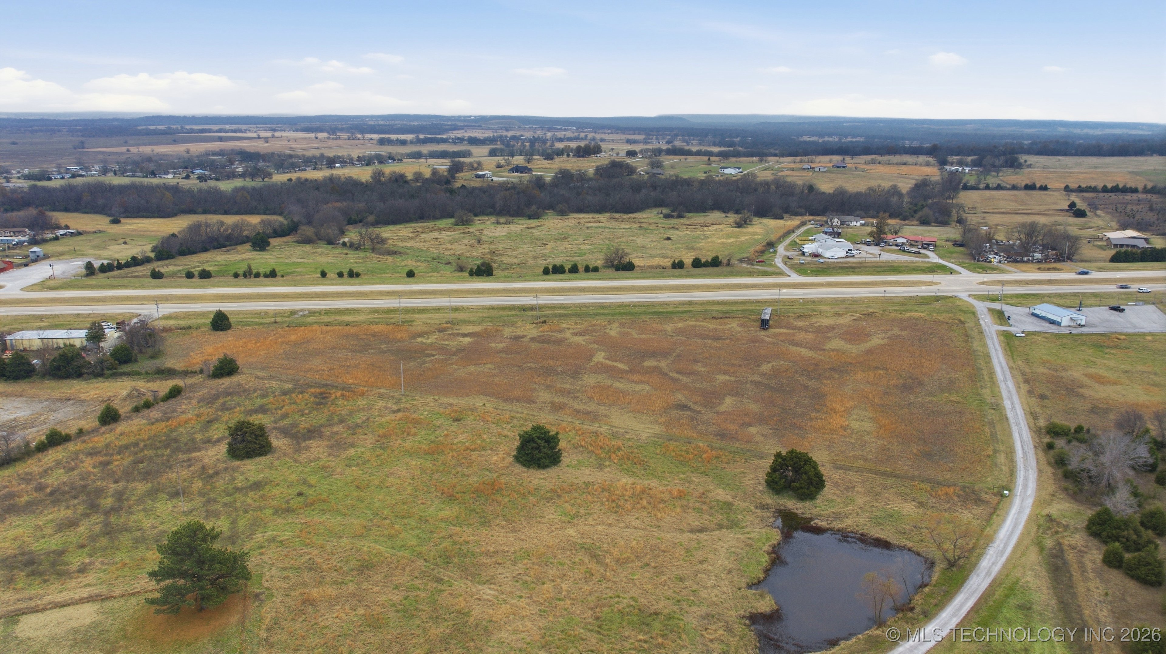 S Hwy 169 Property Photo 4