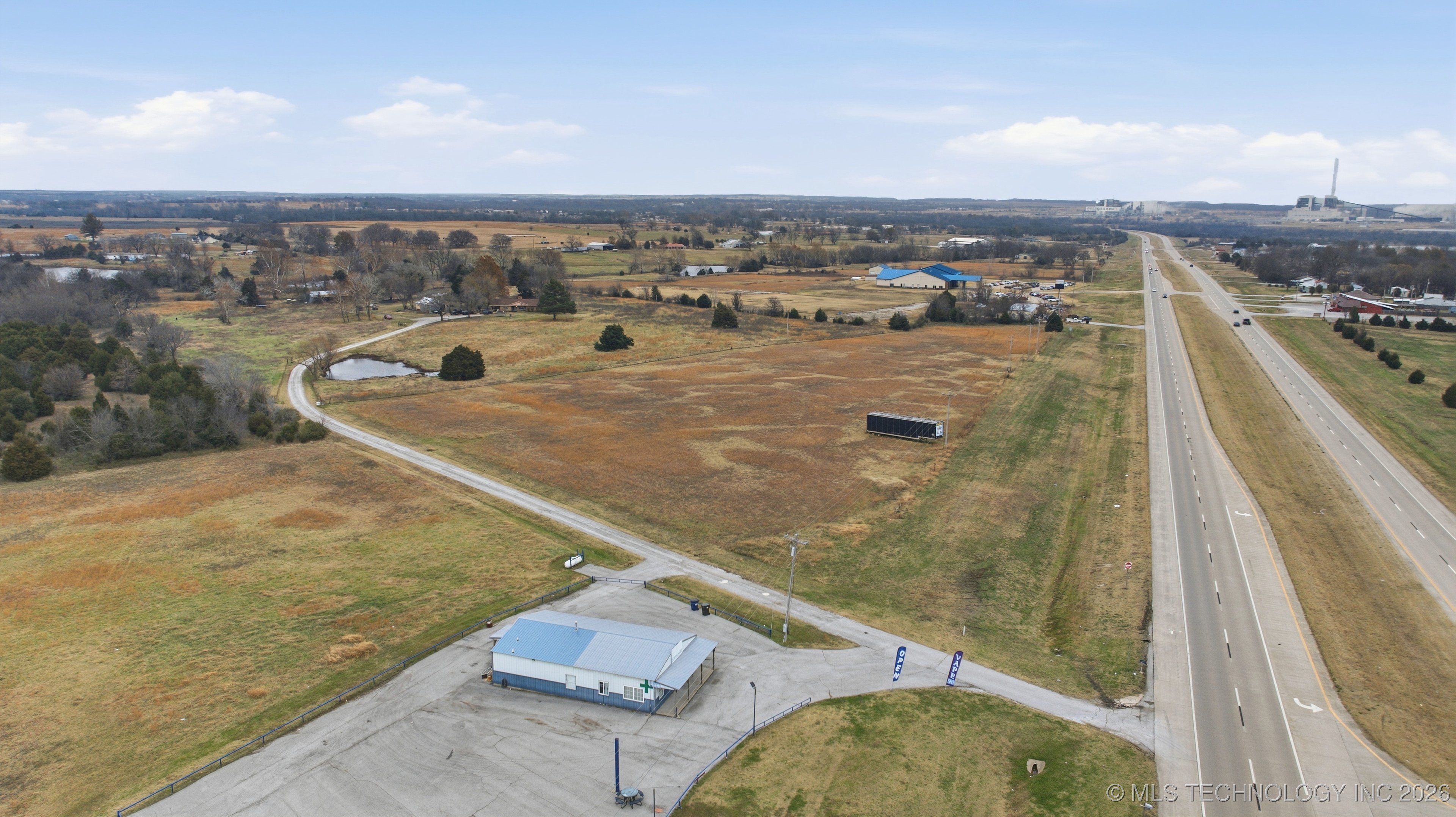 S Hwy 169 Property Photo 11