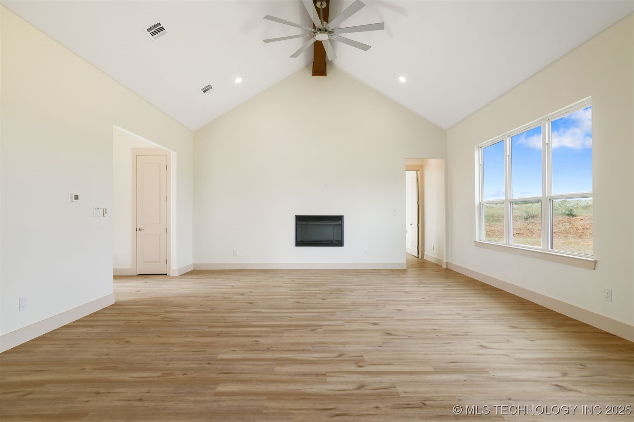 211 Vaughn Lane Property Photo 8