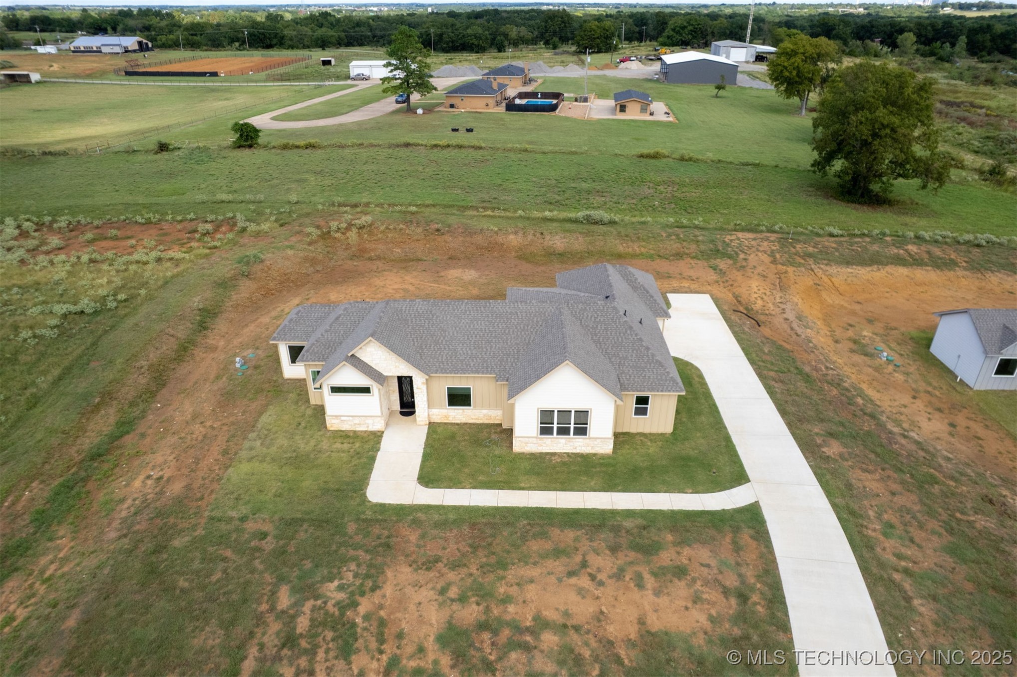 211 Vaughn Lane Property Photo 41