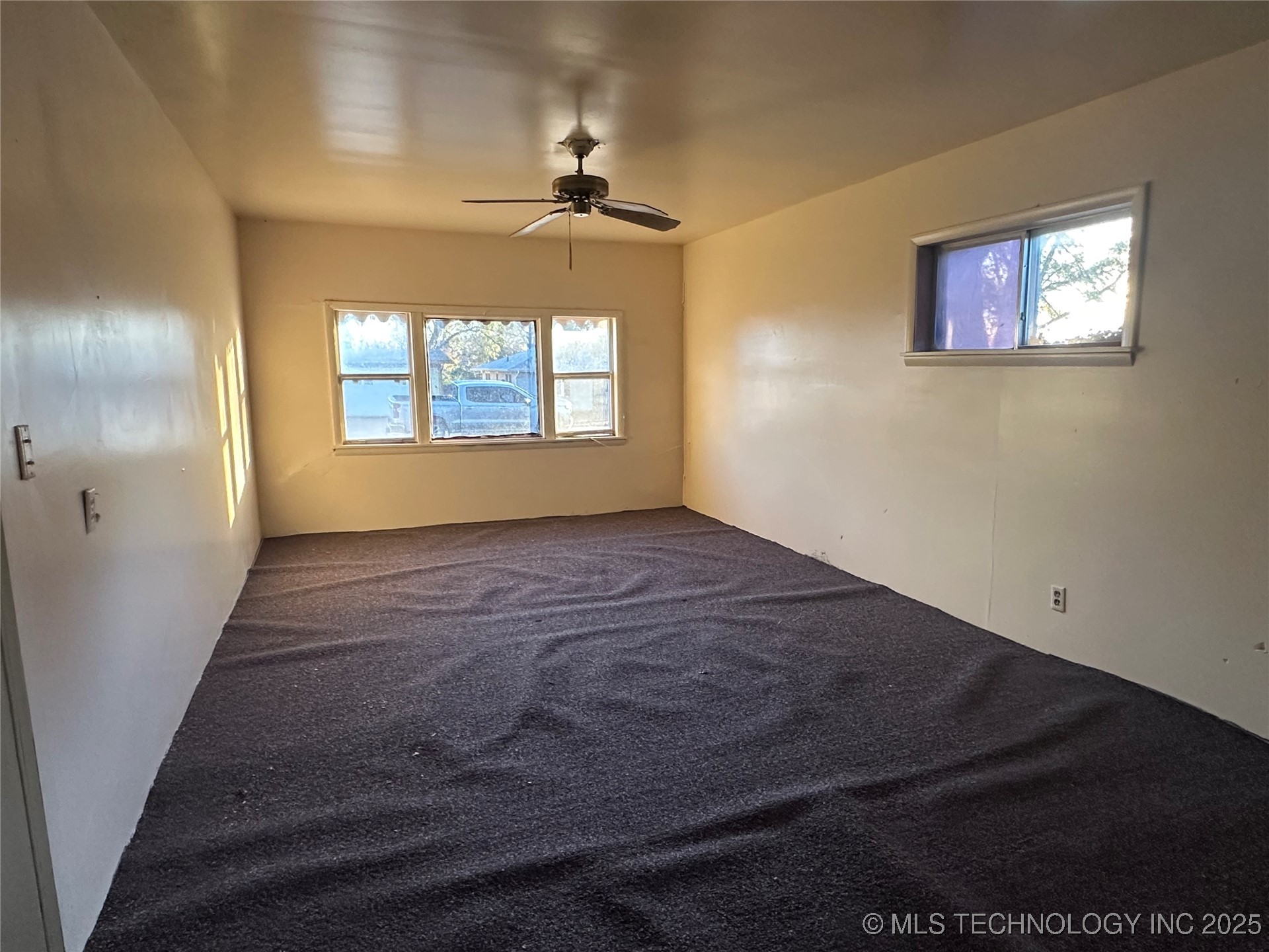 1725 E Elm Lane Property Photo 10