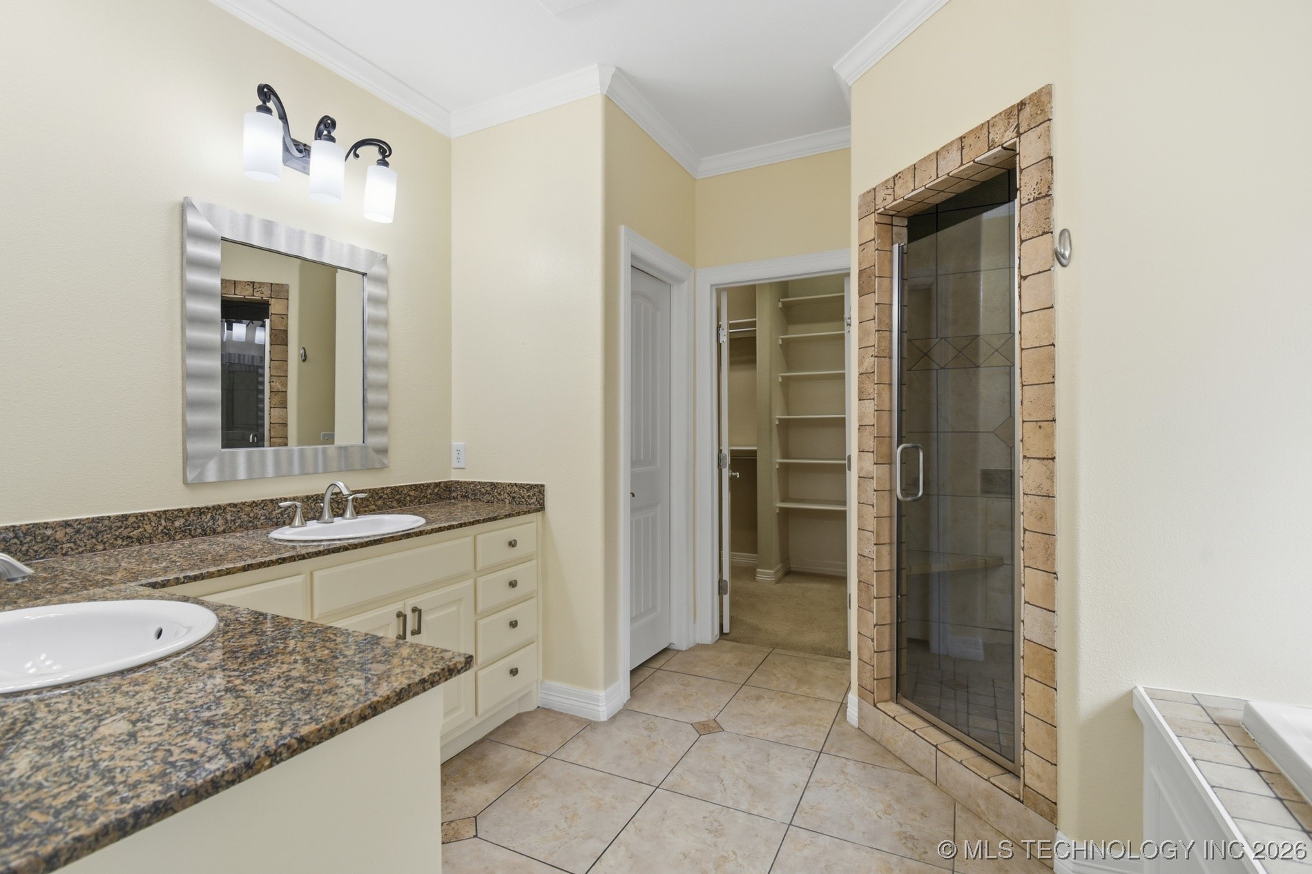 2317 E 138th Street S Property Photo 22