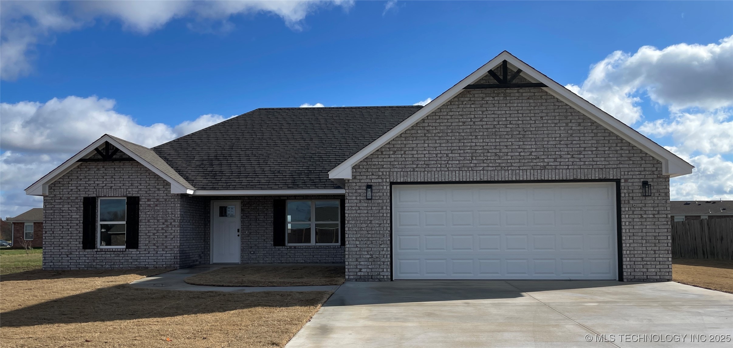 5905 Bluestem Way Property Photo 1