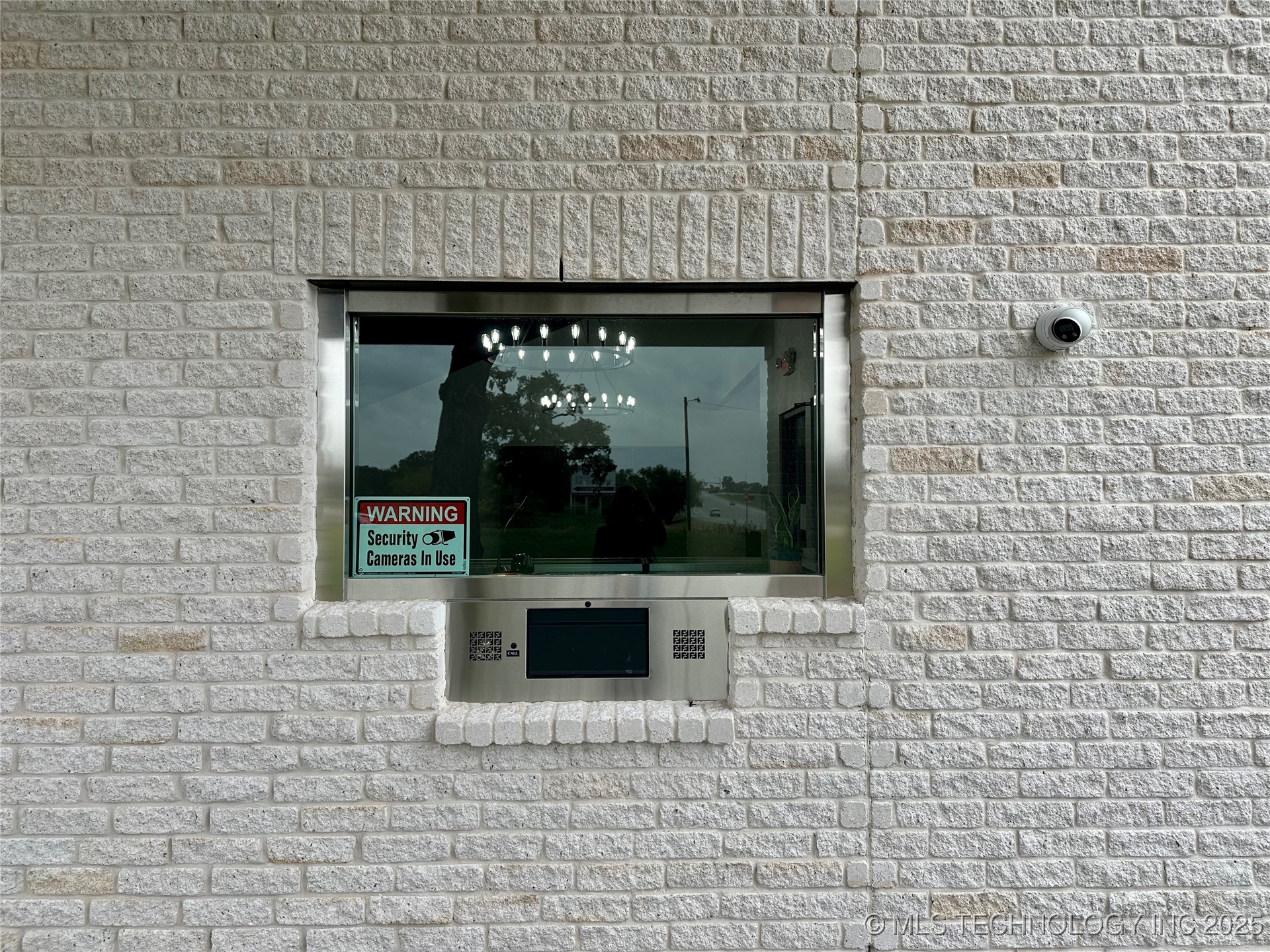 11106 Rogers Road Property Photo 8