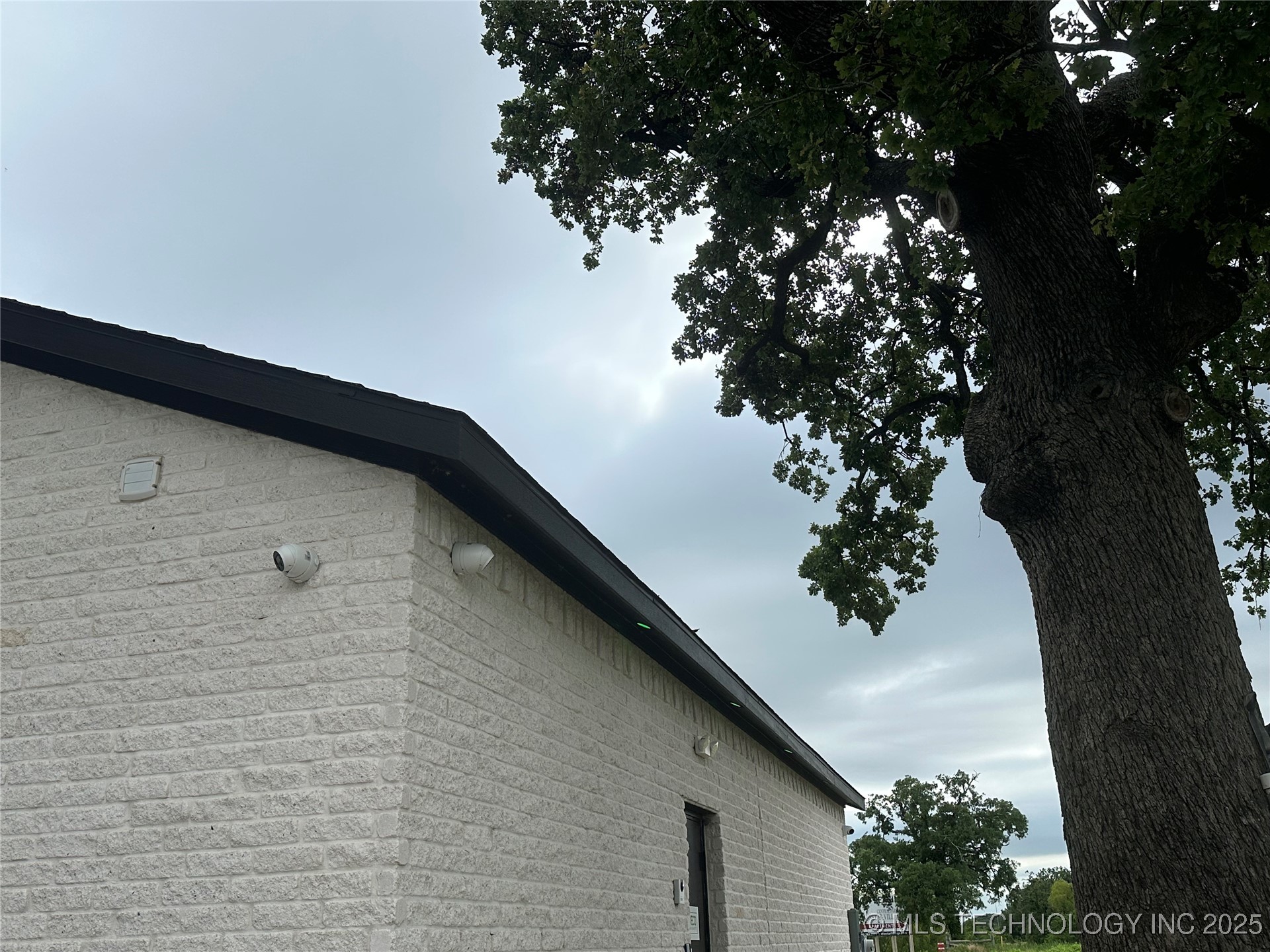 11106 Rogers Road Property Photo 9