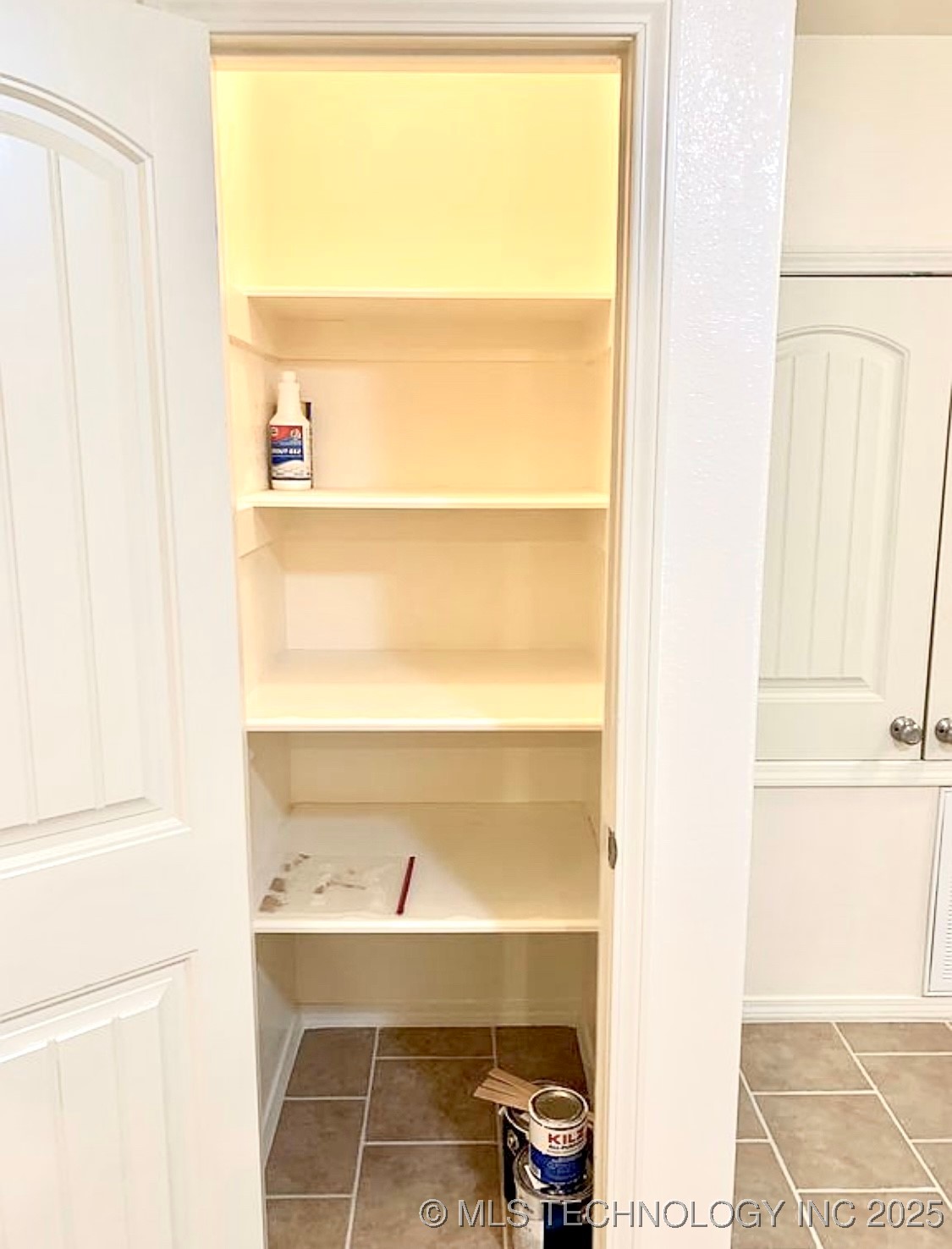 360 E Harrison Property Photo 8