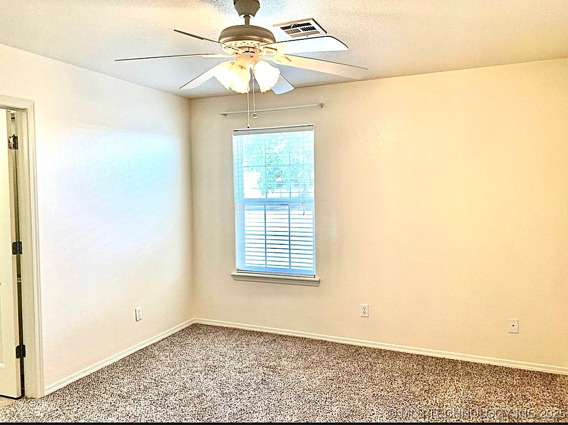 360 E Harrison Property Photo 13