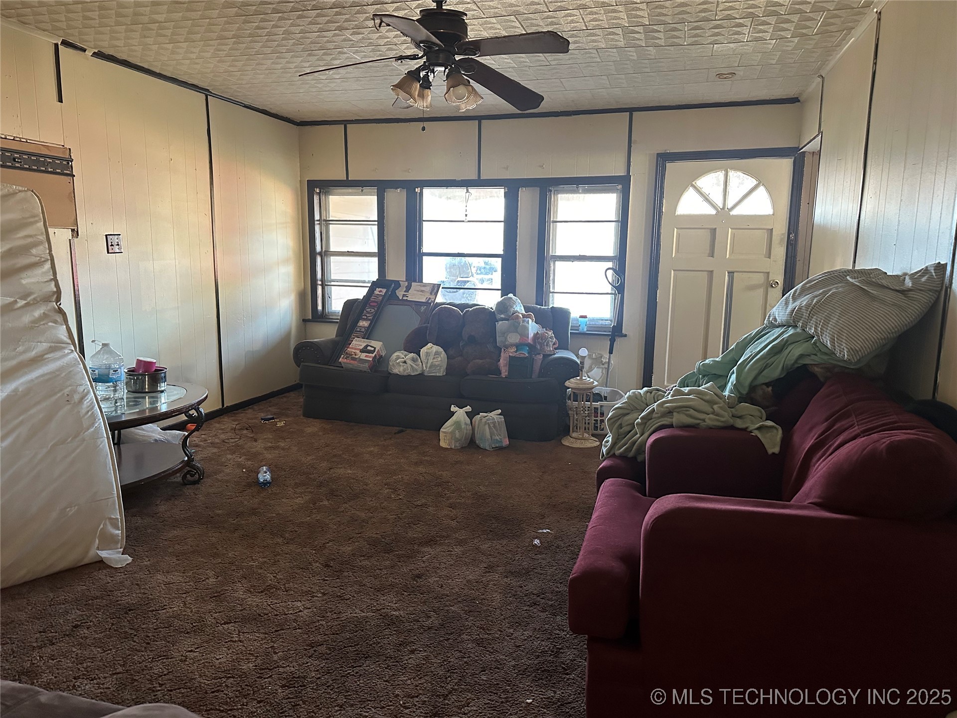 1730 E 11th Street Property Photo 2