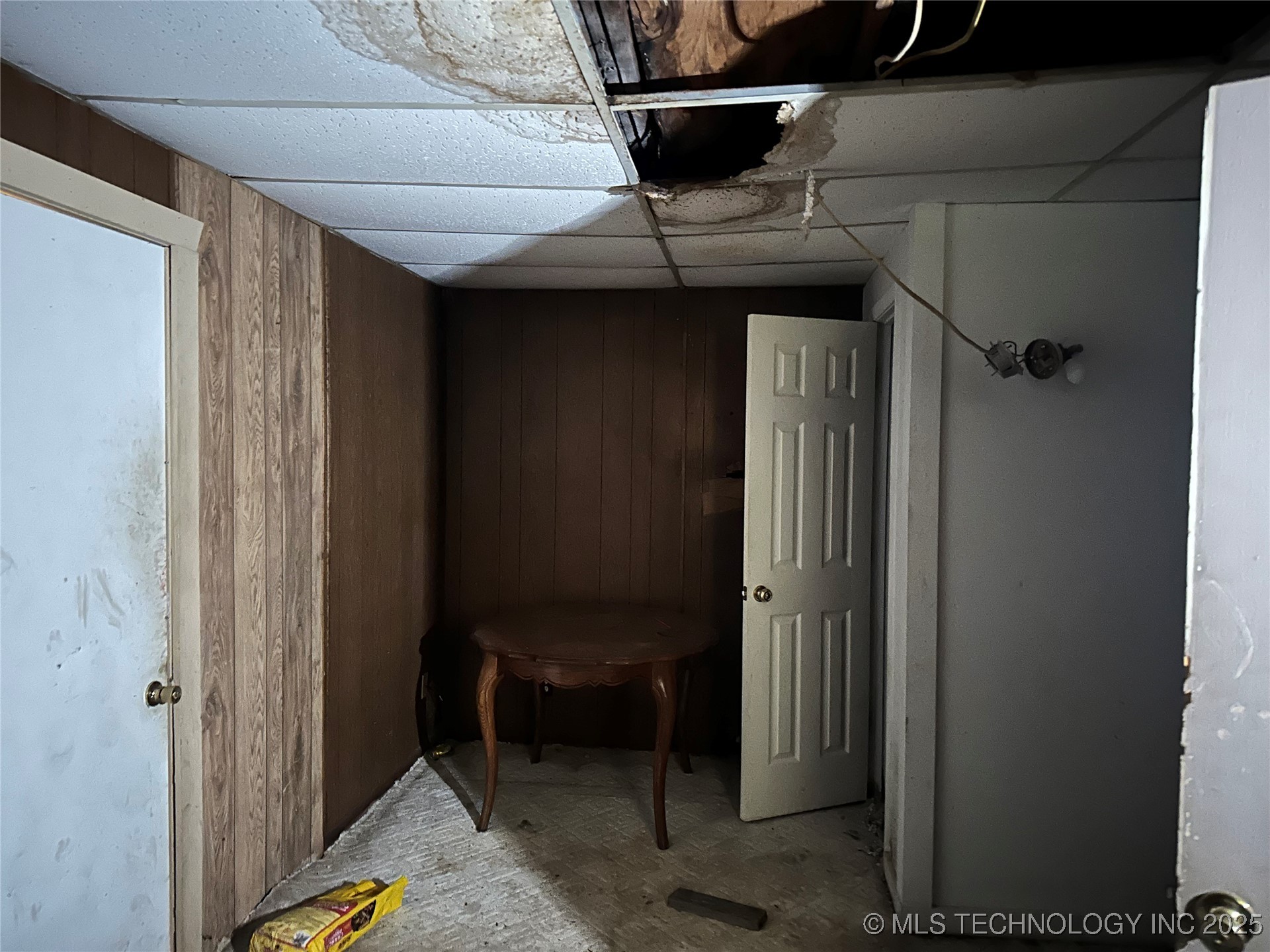 1730 E 11th Street Property Photo 7