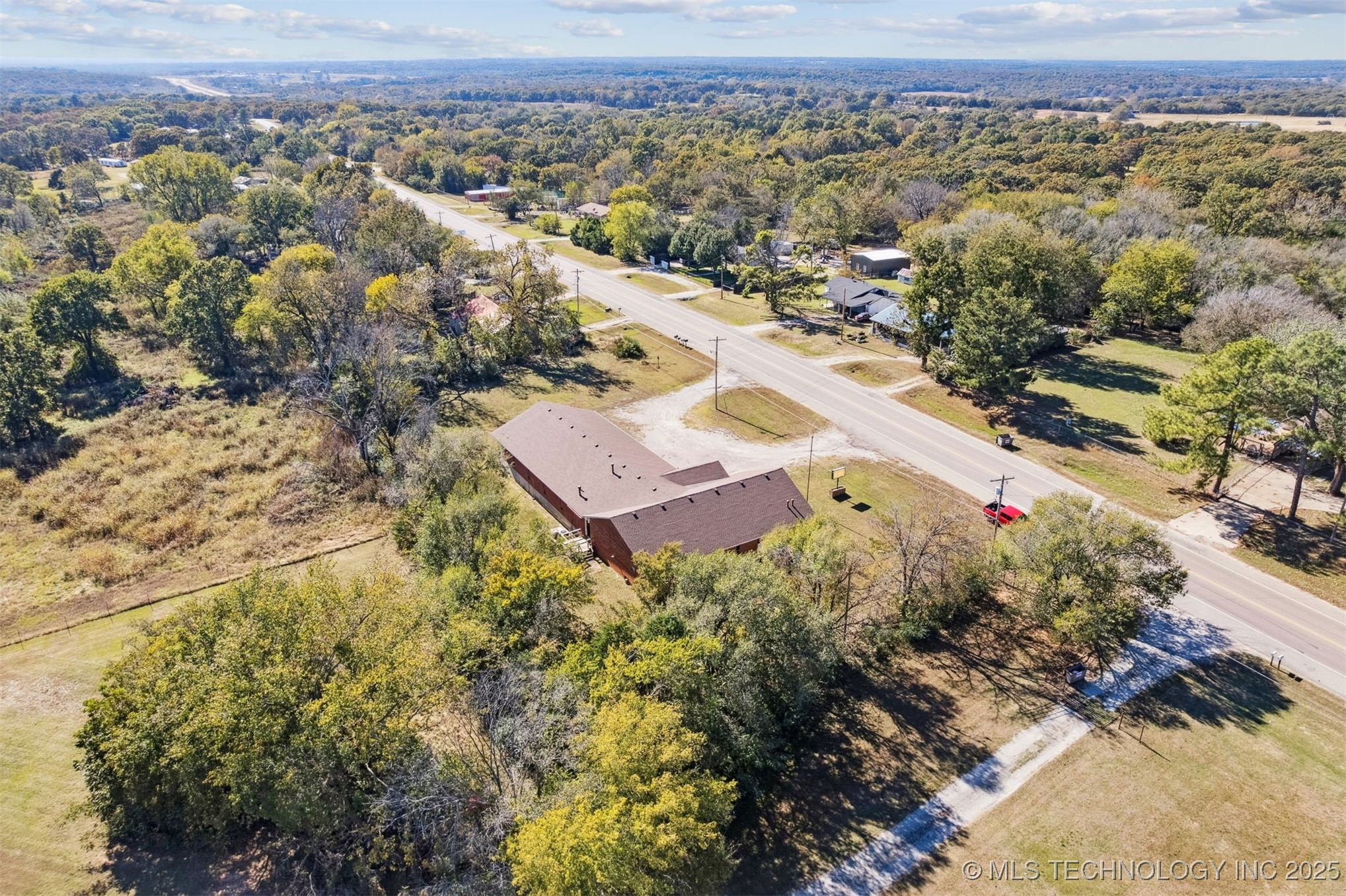 720 S Main Street Property Photo 3