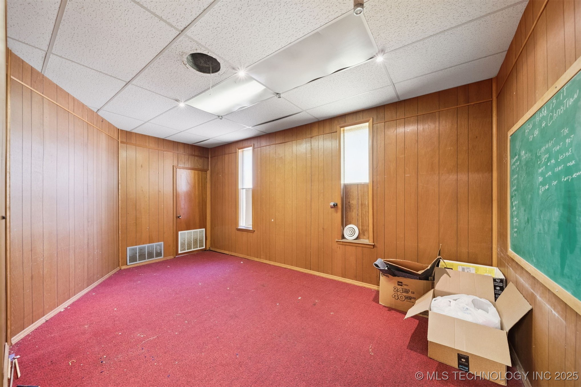 720 S Main Street Property Photo 30