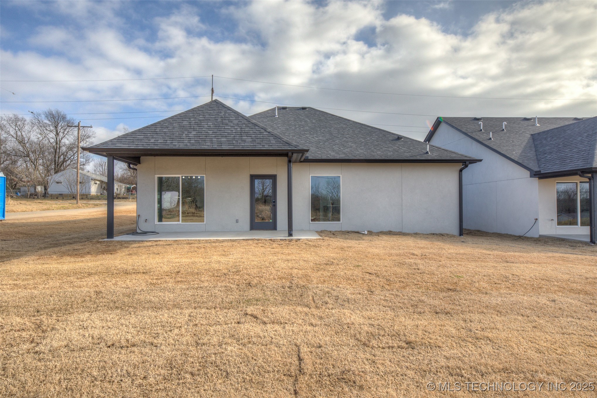 720 N 10 Street Property Photo 12