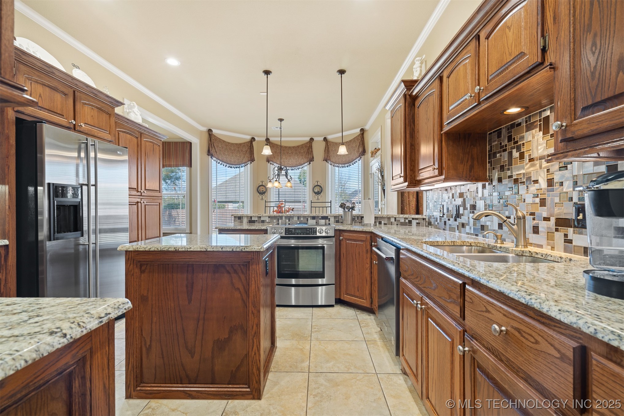 1400 Richmond Drive Property Photo 11