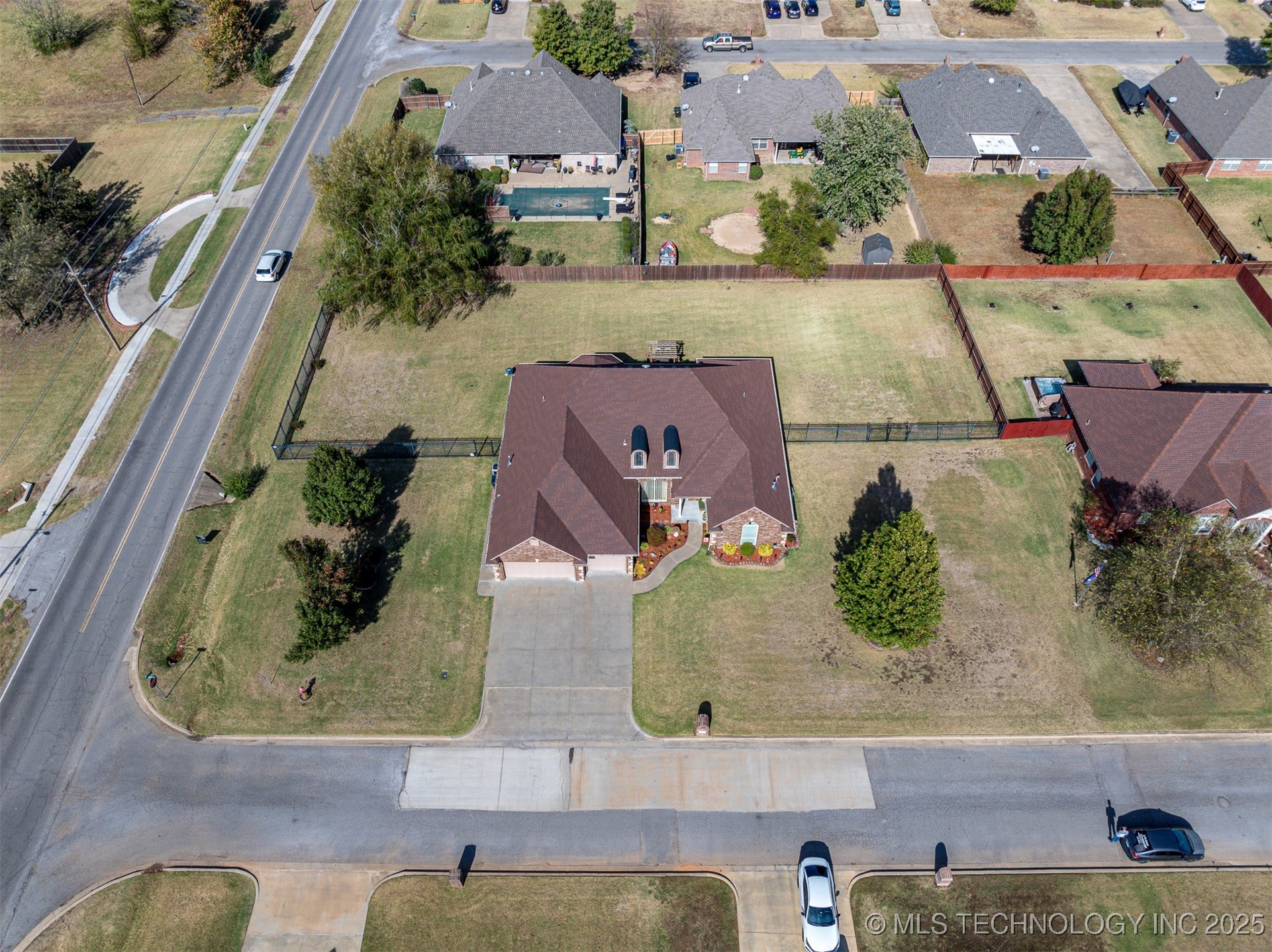 1400 Richmond Drive Property Photo 49