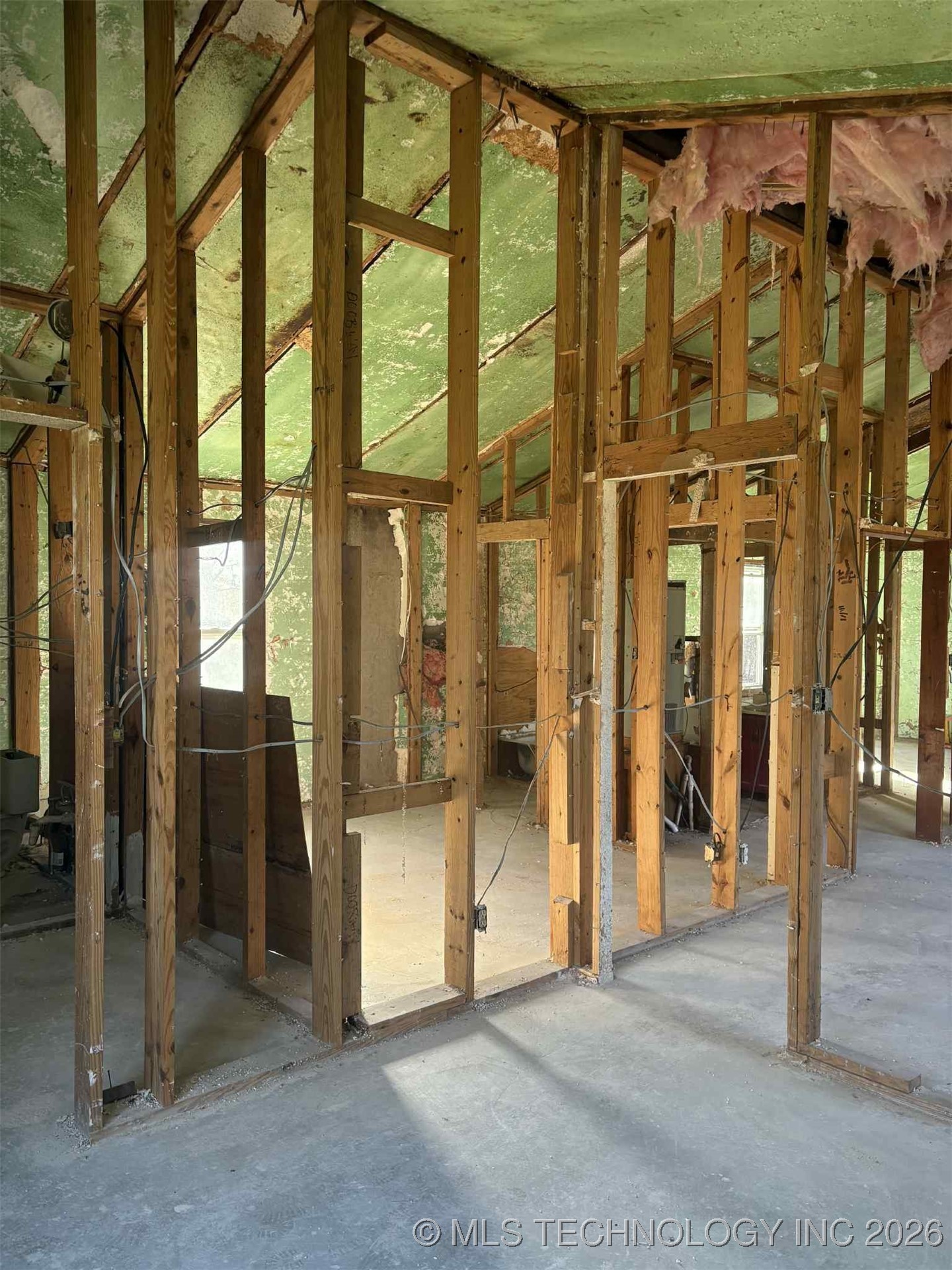 16254 E 410 Road Property Photo 9