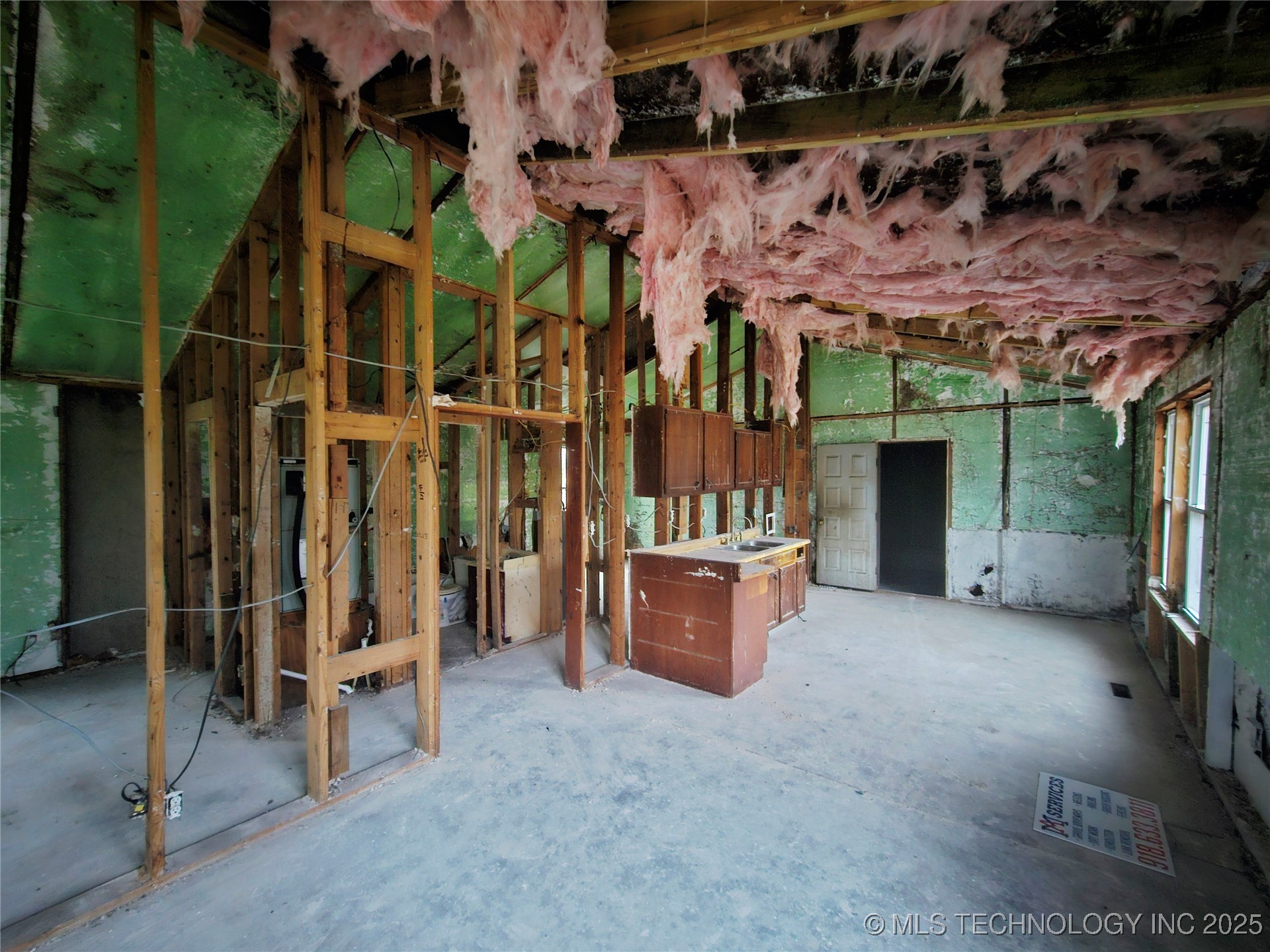 16254 E 410 Road Property Photo 14