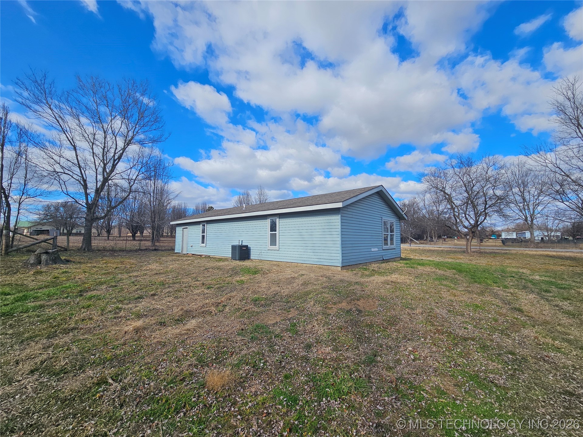 16254 E 410 Road Property Photo 20