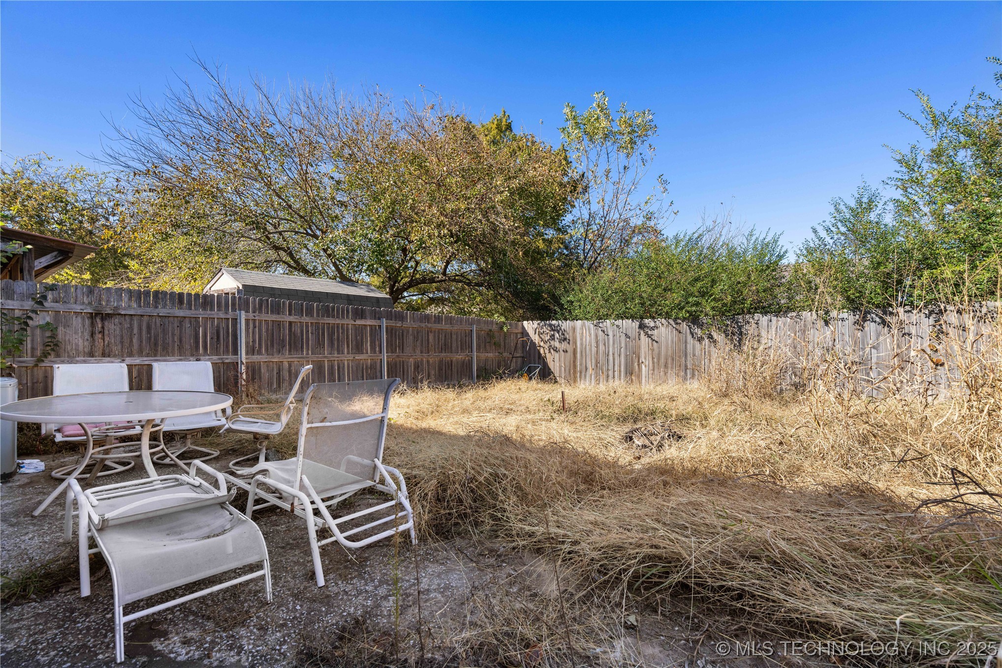 687 E 142nd Place Property Photo 16