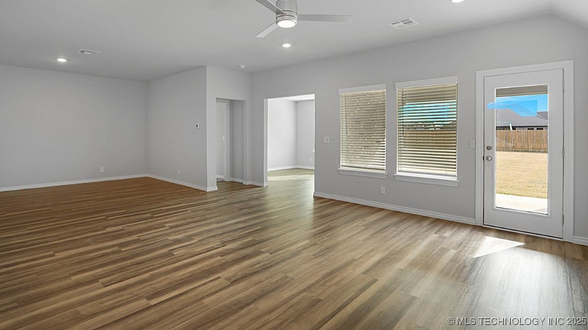 7020 E 154th Street S Property Photo 10