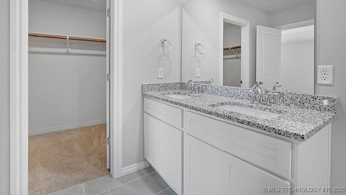 7020 E 154th Street S Property Photo 15