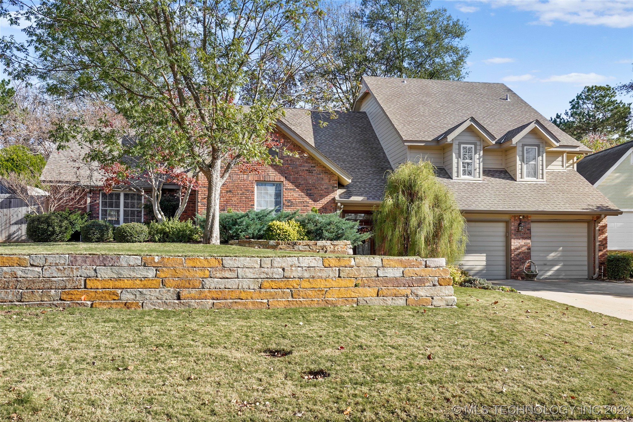 8751 S College Place Property Photo 1