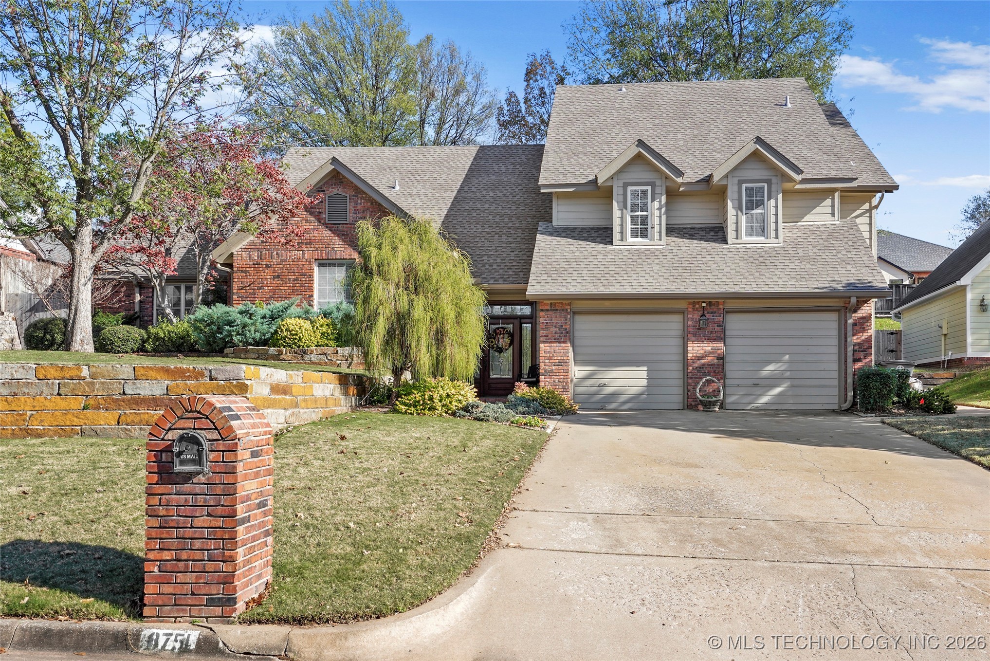 8751 S College Place Property Photo 2