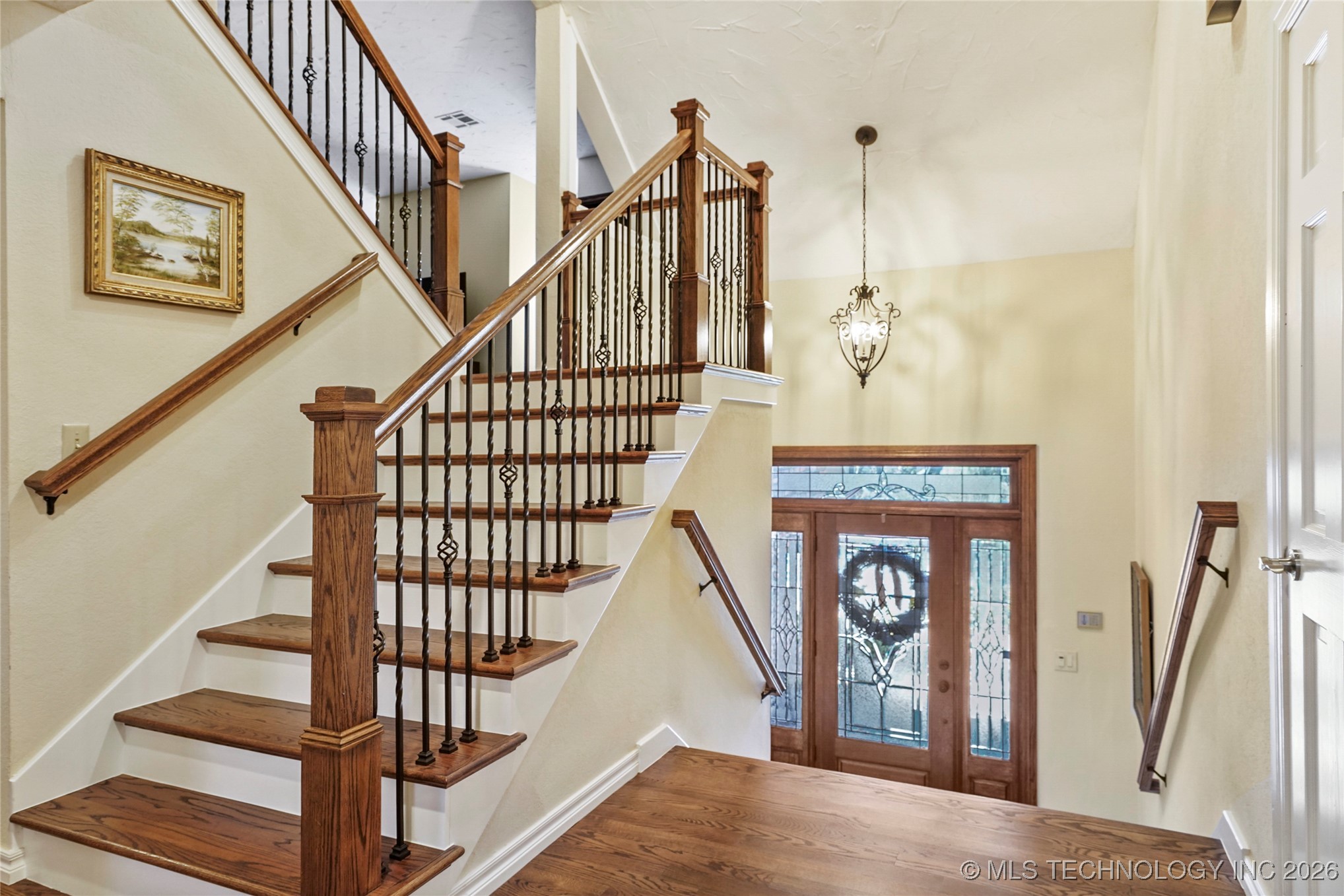 8751 S College Place Property Photo 3