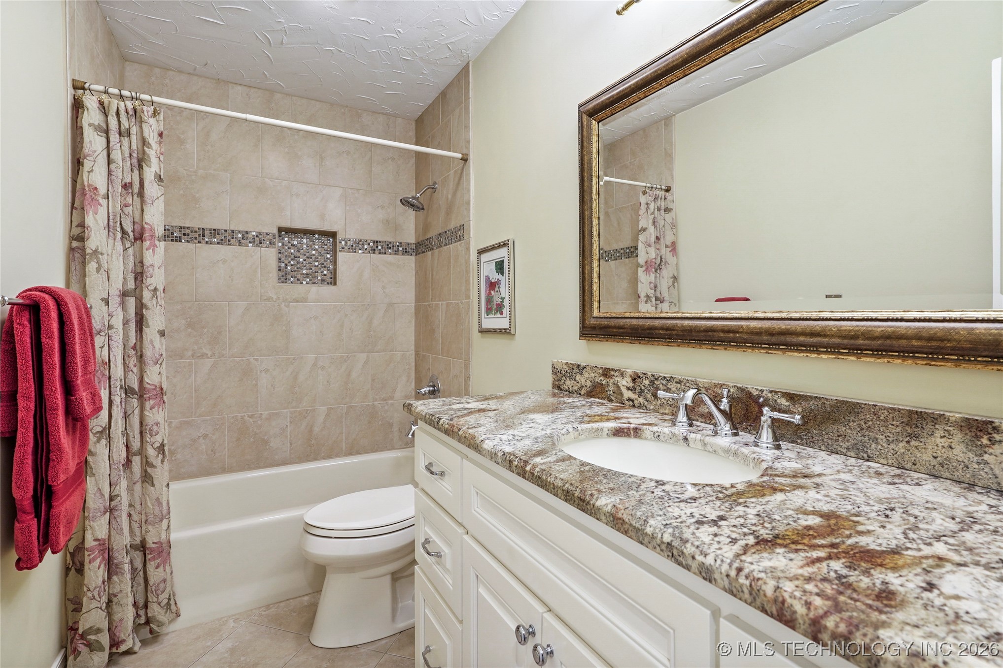 8751 S College Place Property Photo 18