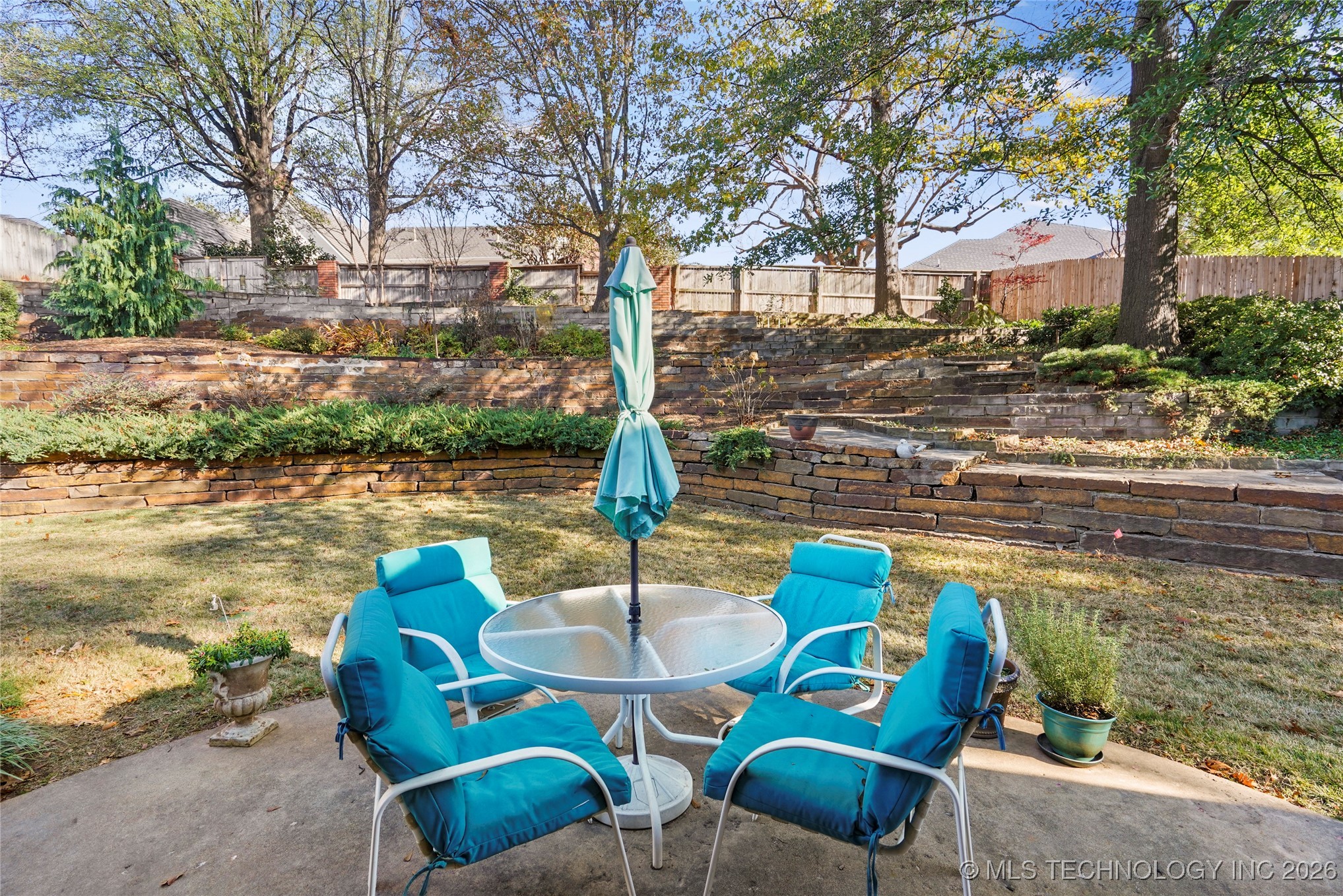 8751 S College Place Property Photo 25