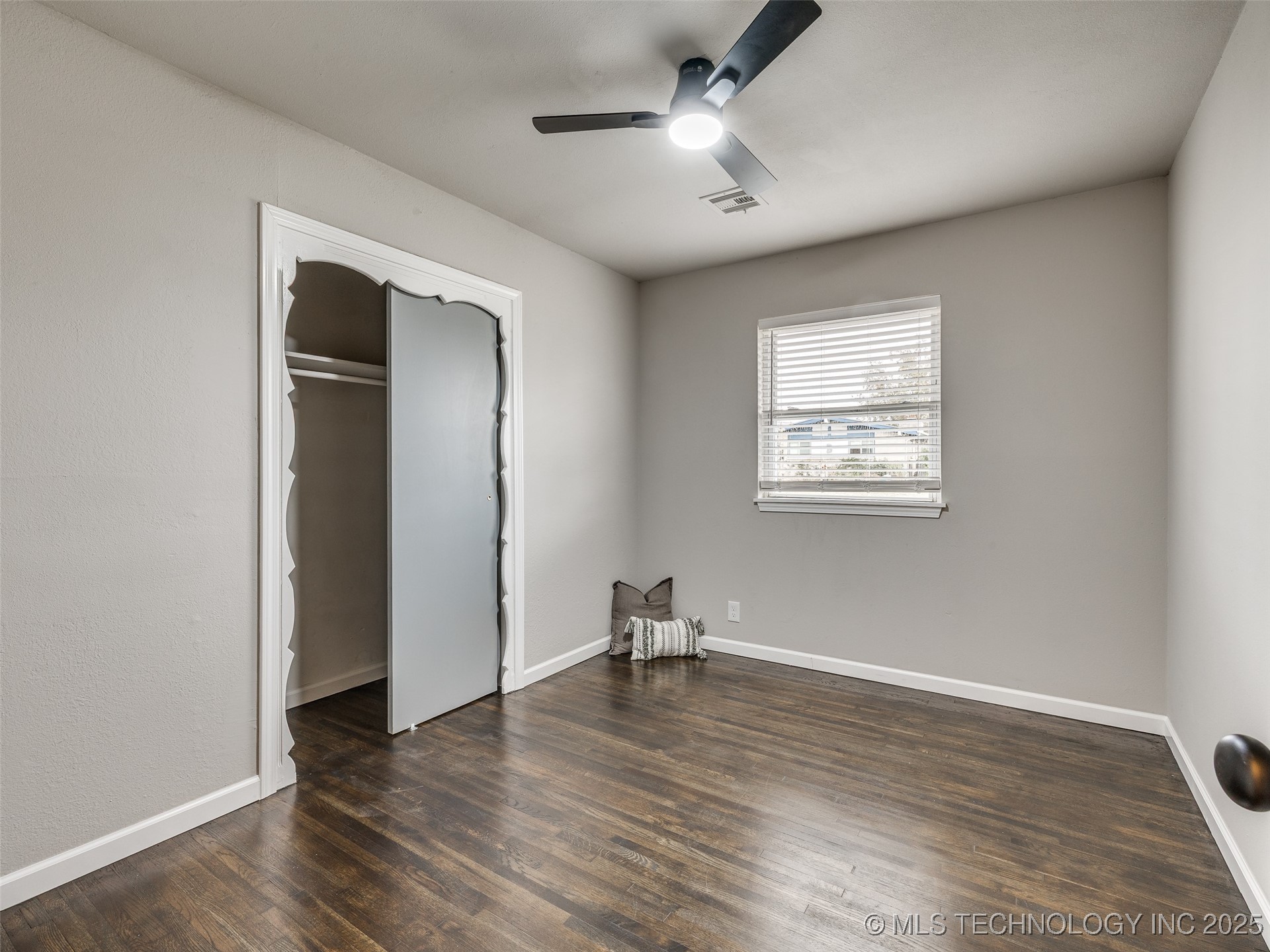 504 S 104th East Avenue Property Photo 14