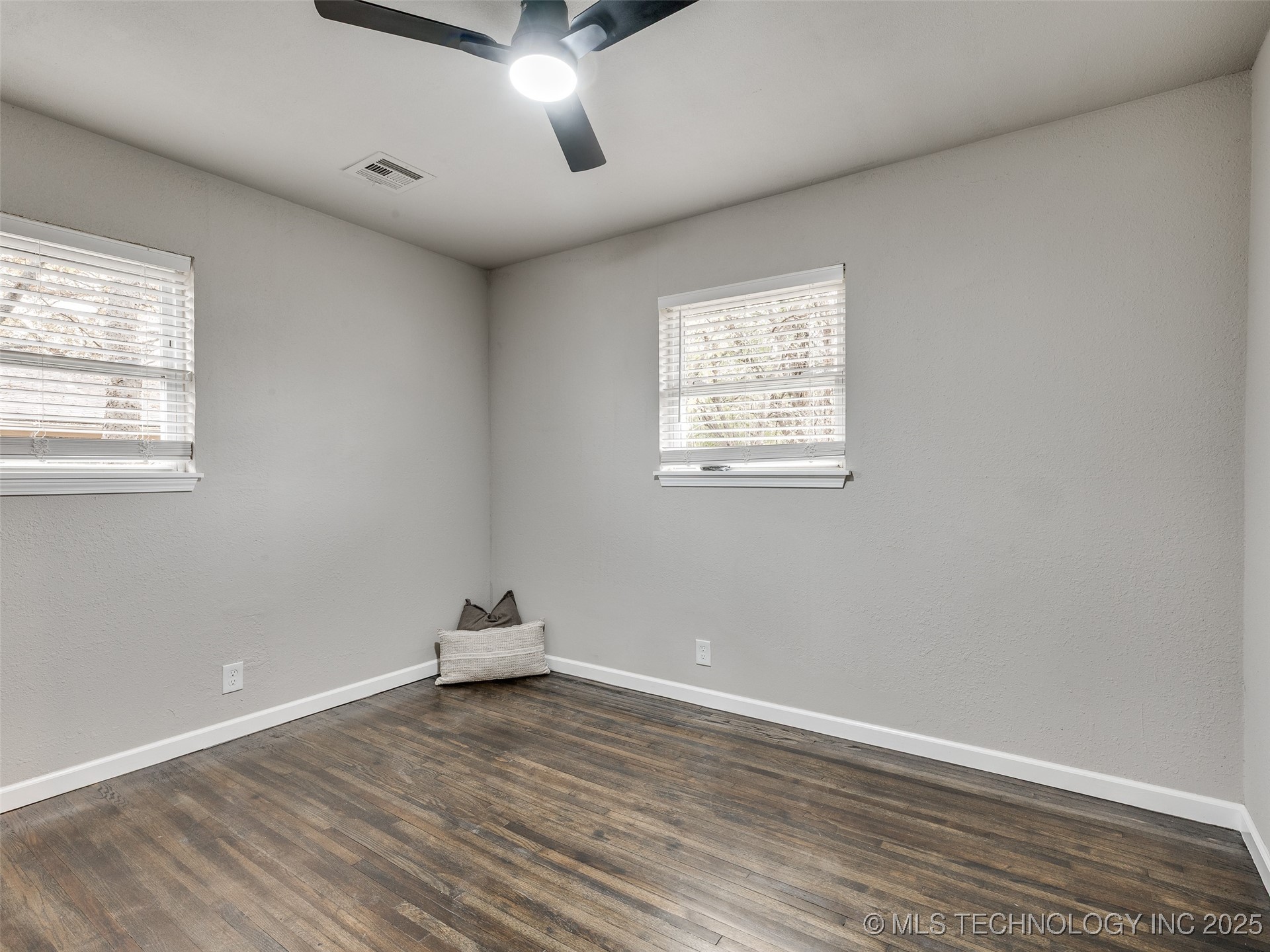 504 S 104th East Avenue Property Photo 17