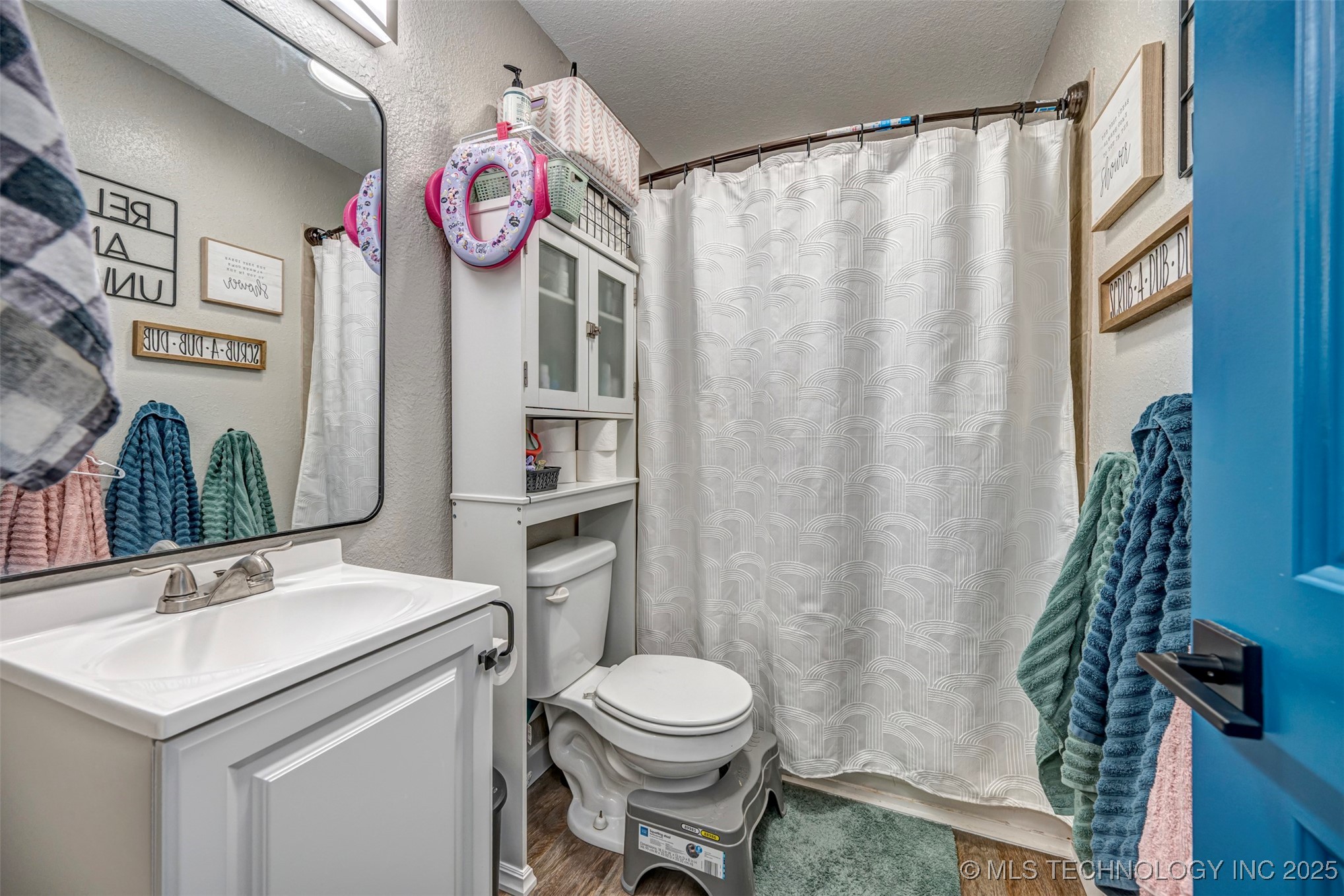 1402 W 10th Property Photo 11