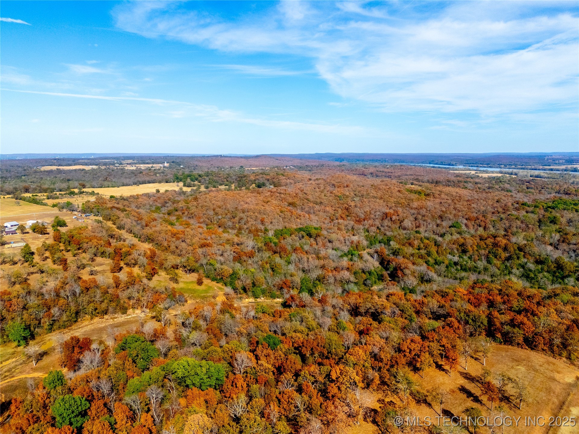 6215 E Davis Field Road Property Photo 5