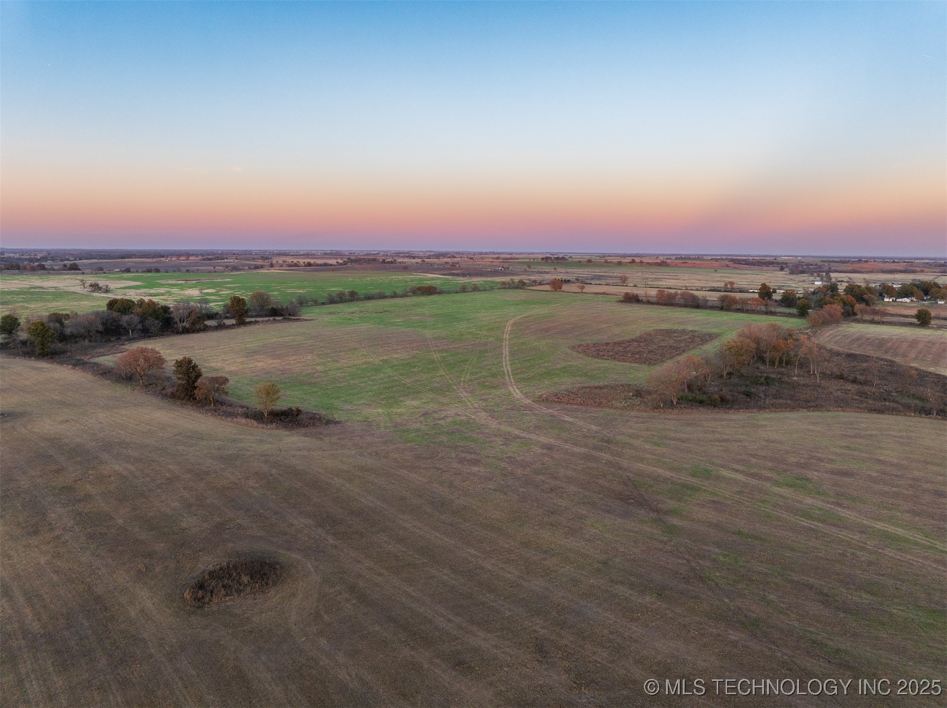 5 E 220 Road Property Photo 1