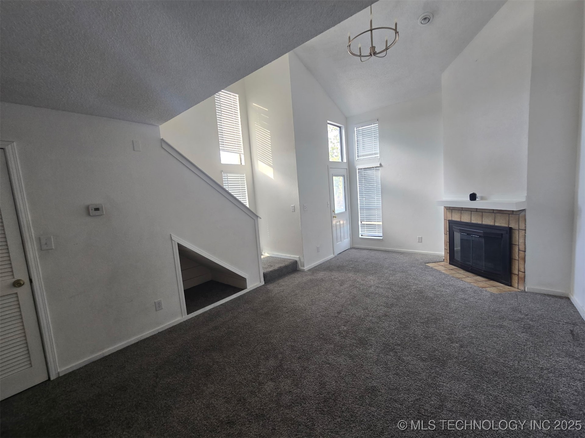 6737 S Peoria Avenue A201 Property Photo 3