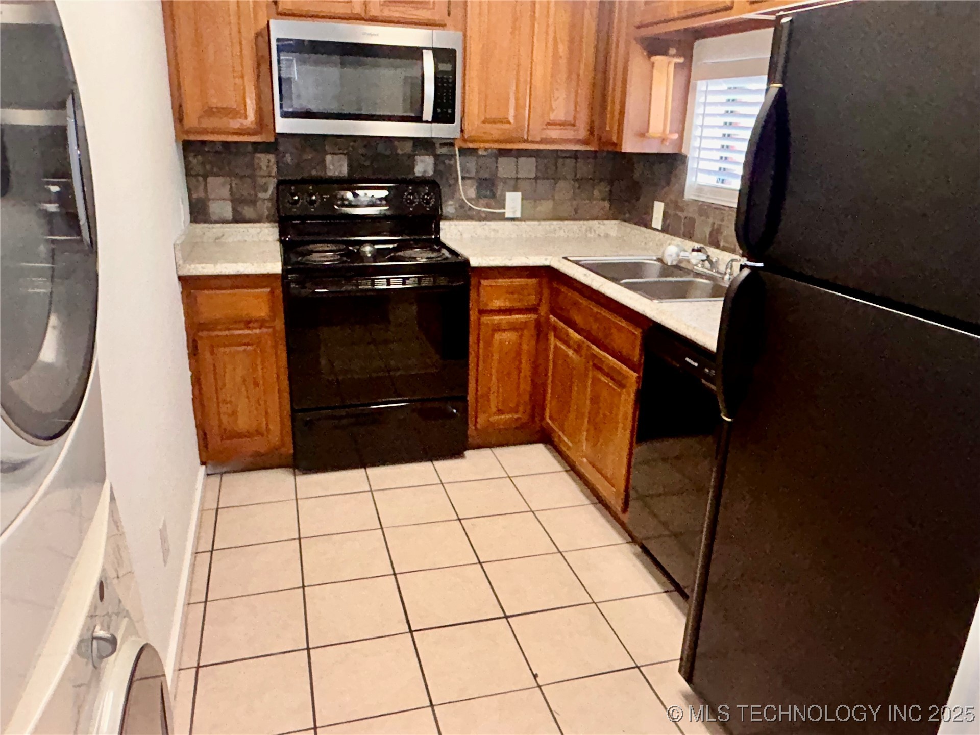 6737 S Peoria Avenue A201 Property Photo 7