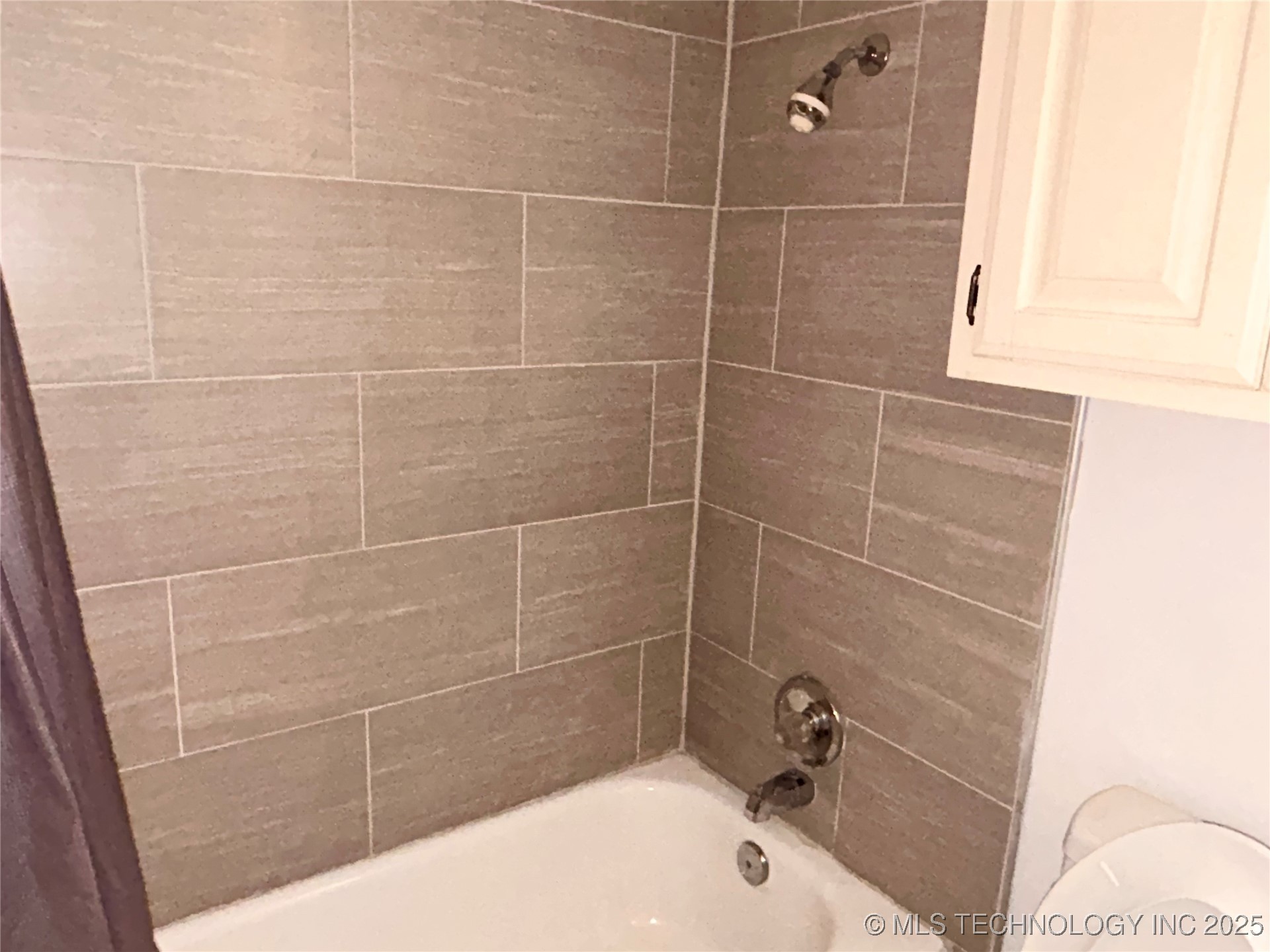 6737 S Peoria Avenue A201 Property Photo 11