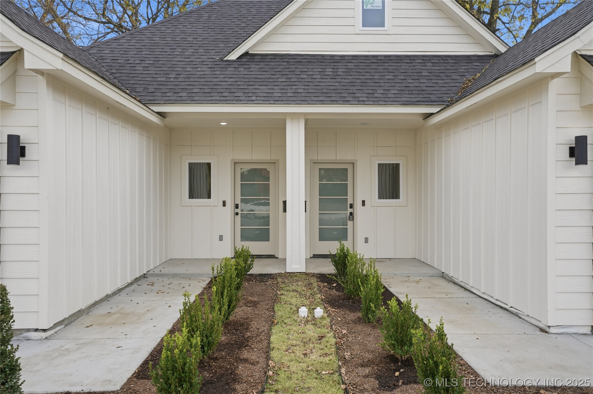 1435 N Main Street A-b Property Photo 9