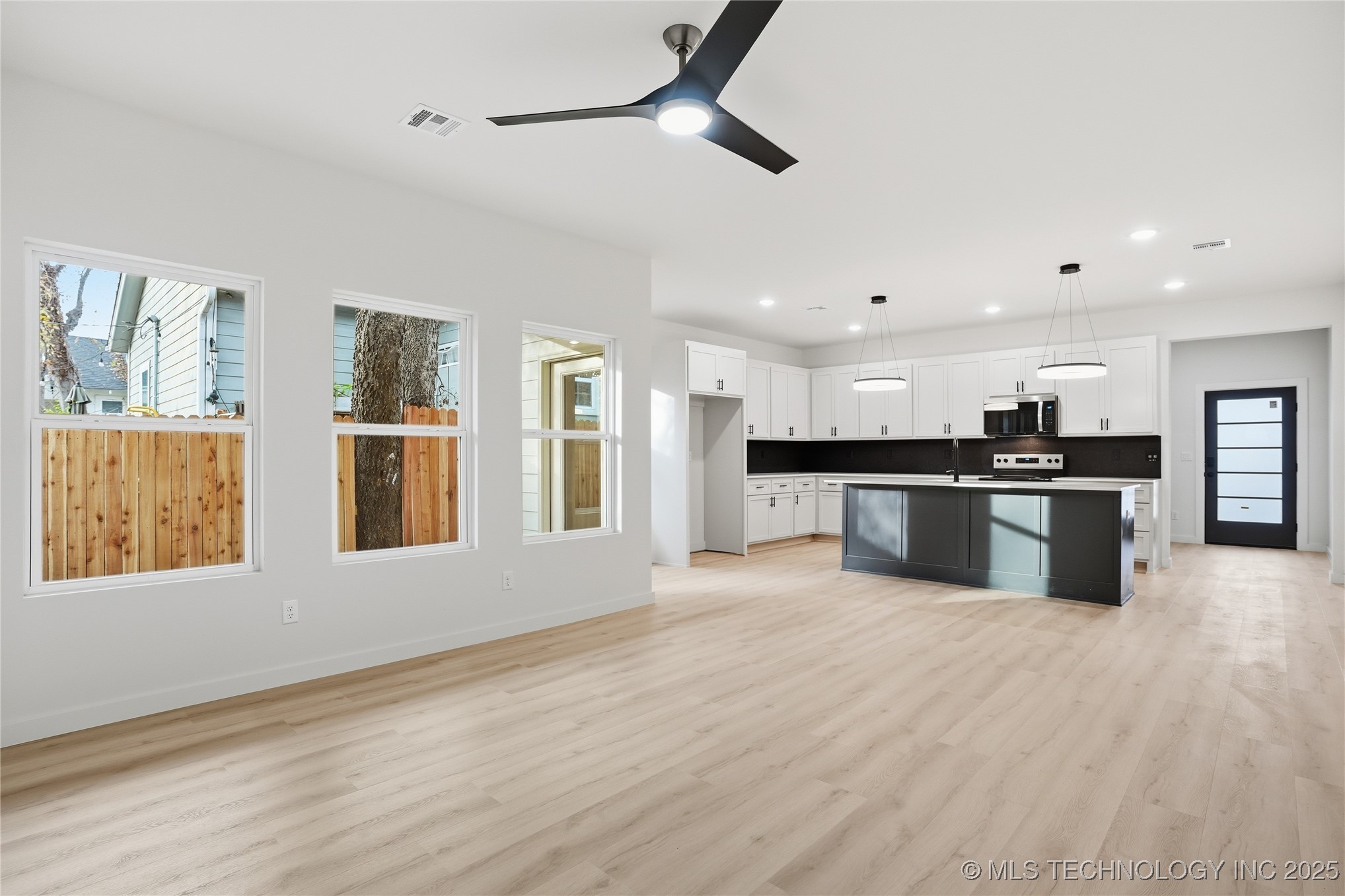 1435 N Main Street A-b Property Photo 23