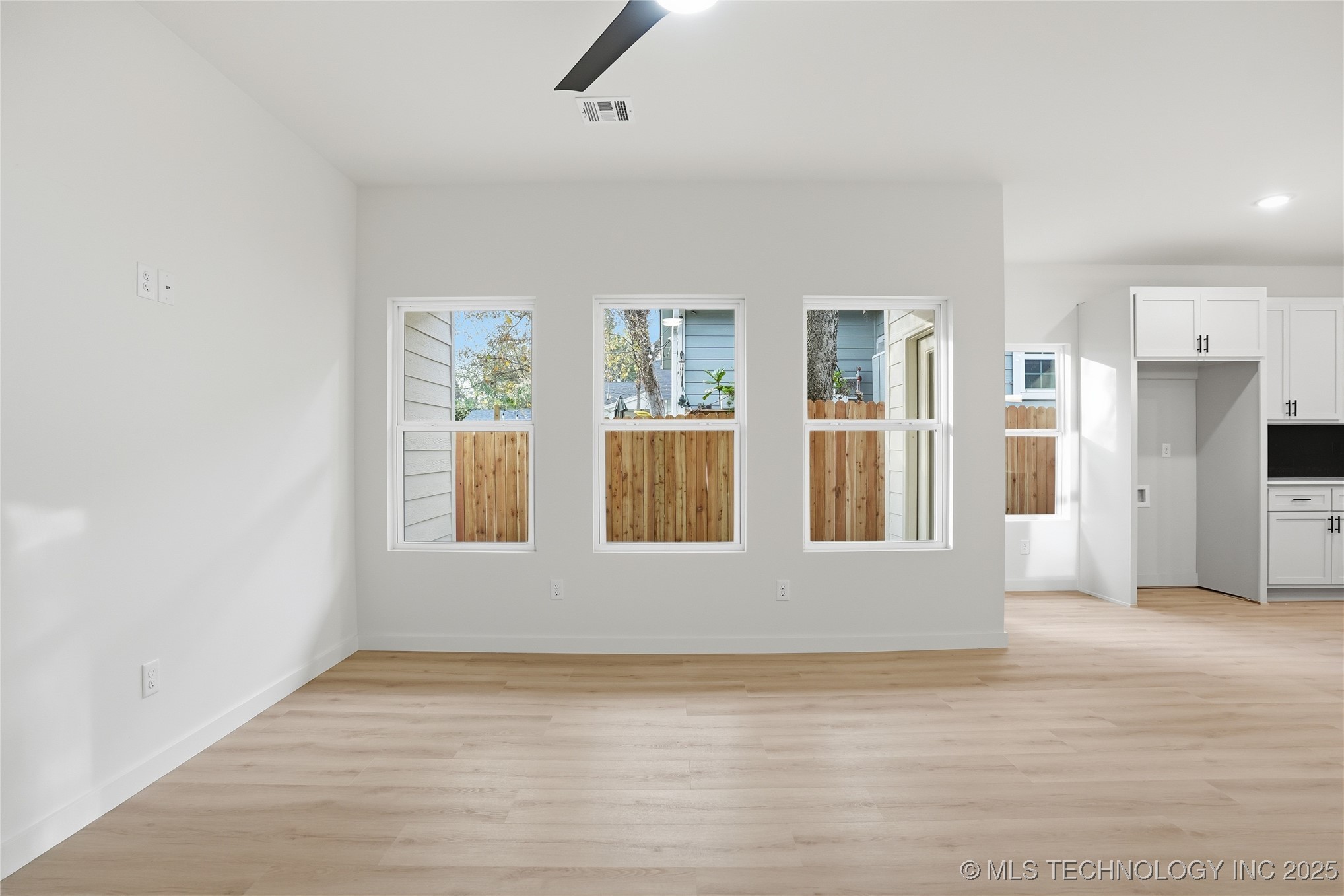 1435 N Main Street A-b Property Photo 26