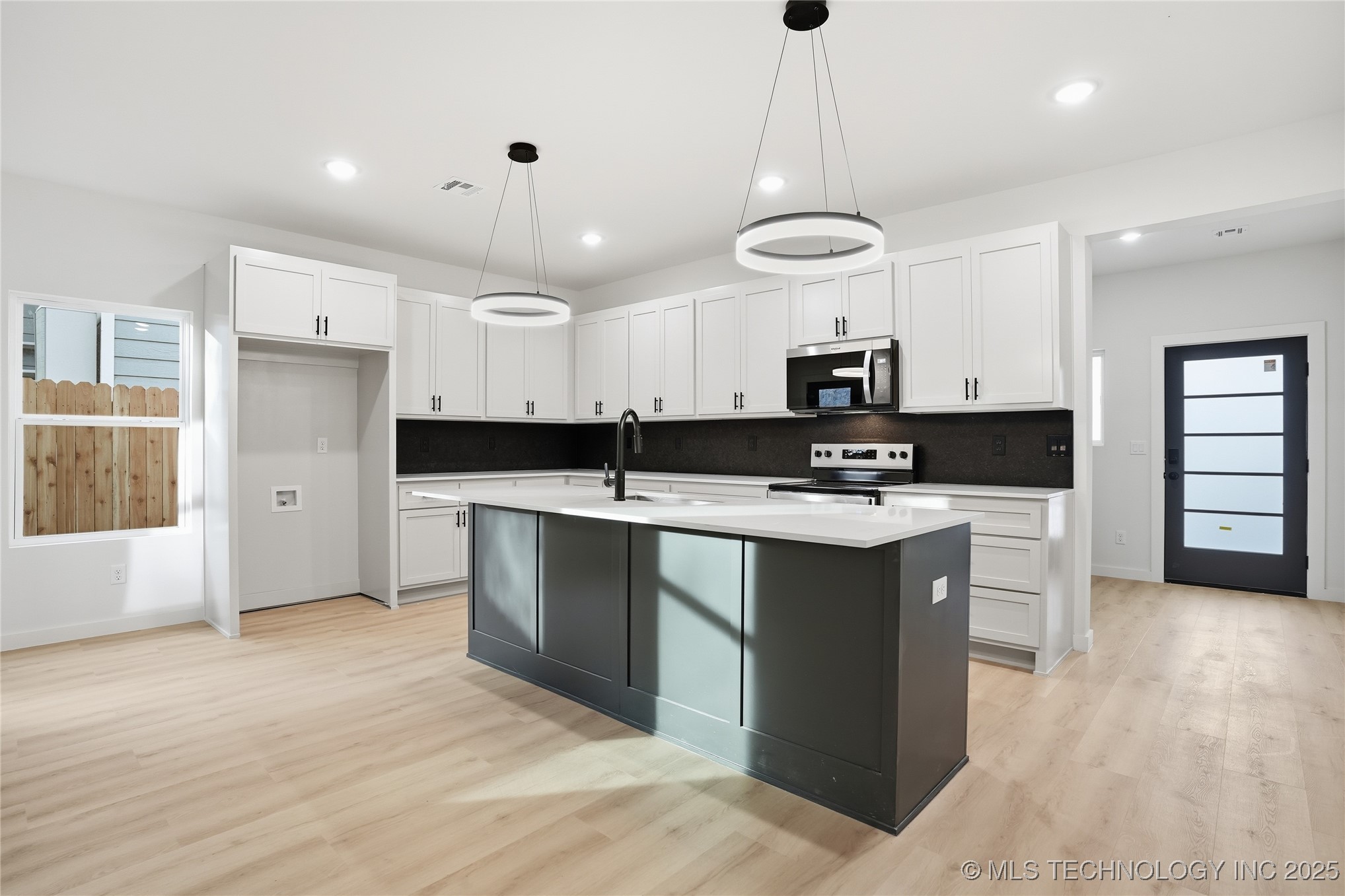 1435 N Main Street A-b Property Photo 30