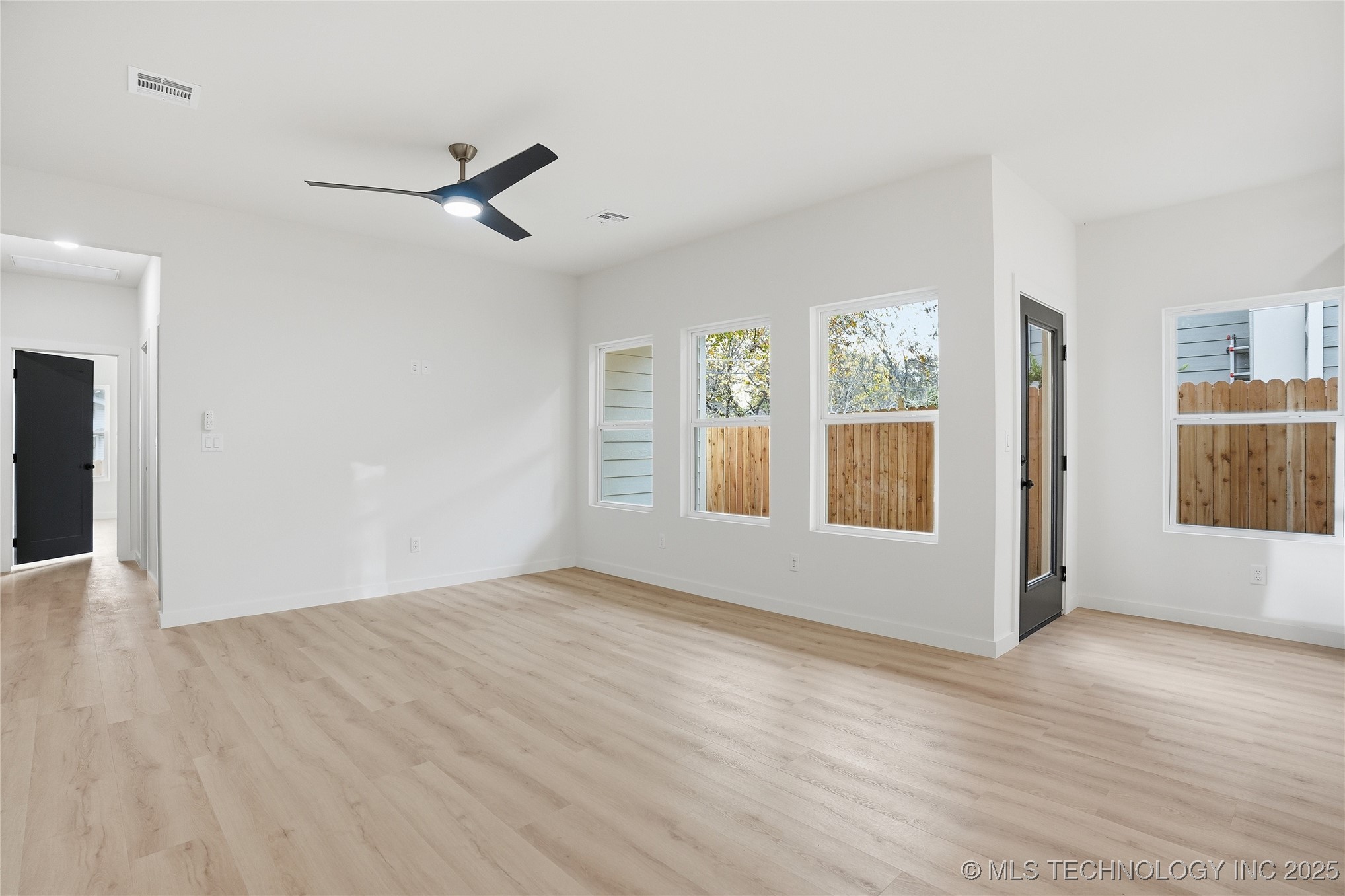 1435 N Main Street A-b Property Photo 31