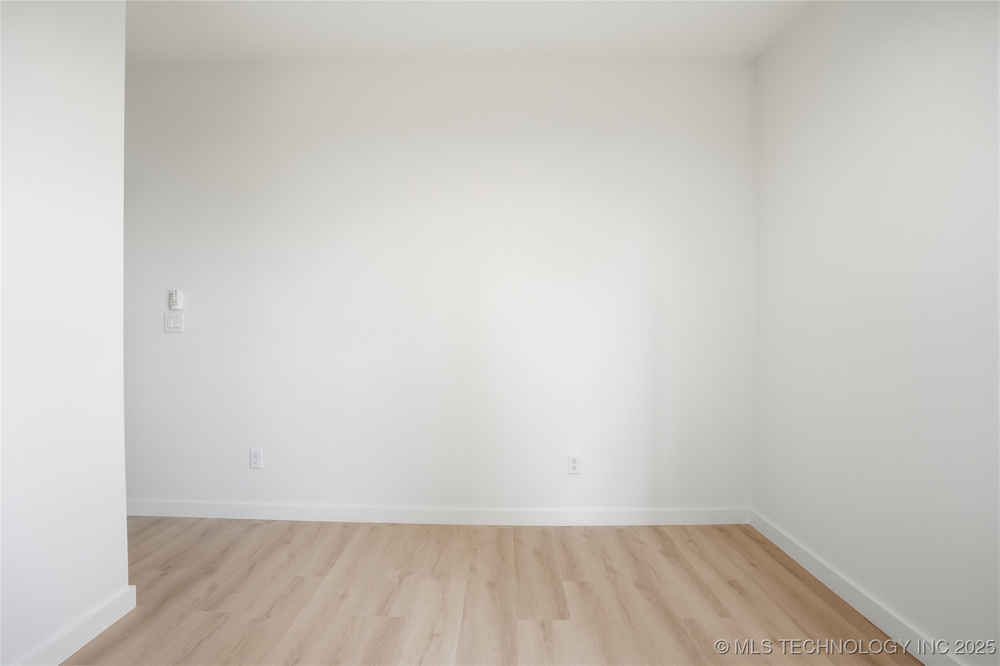 1435 N Main Street A-b Property Photo 52