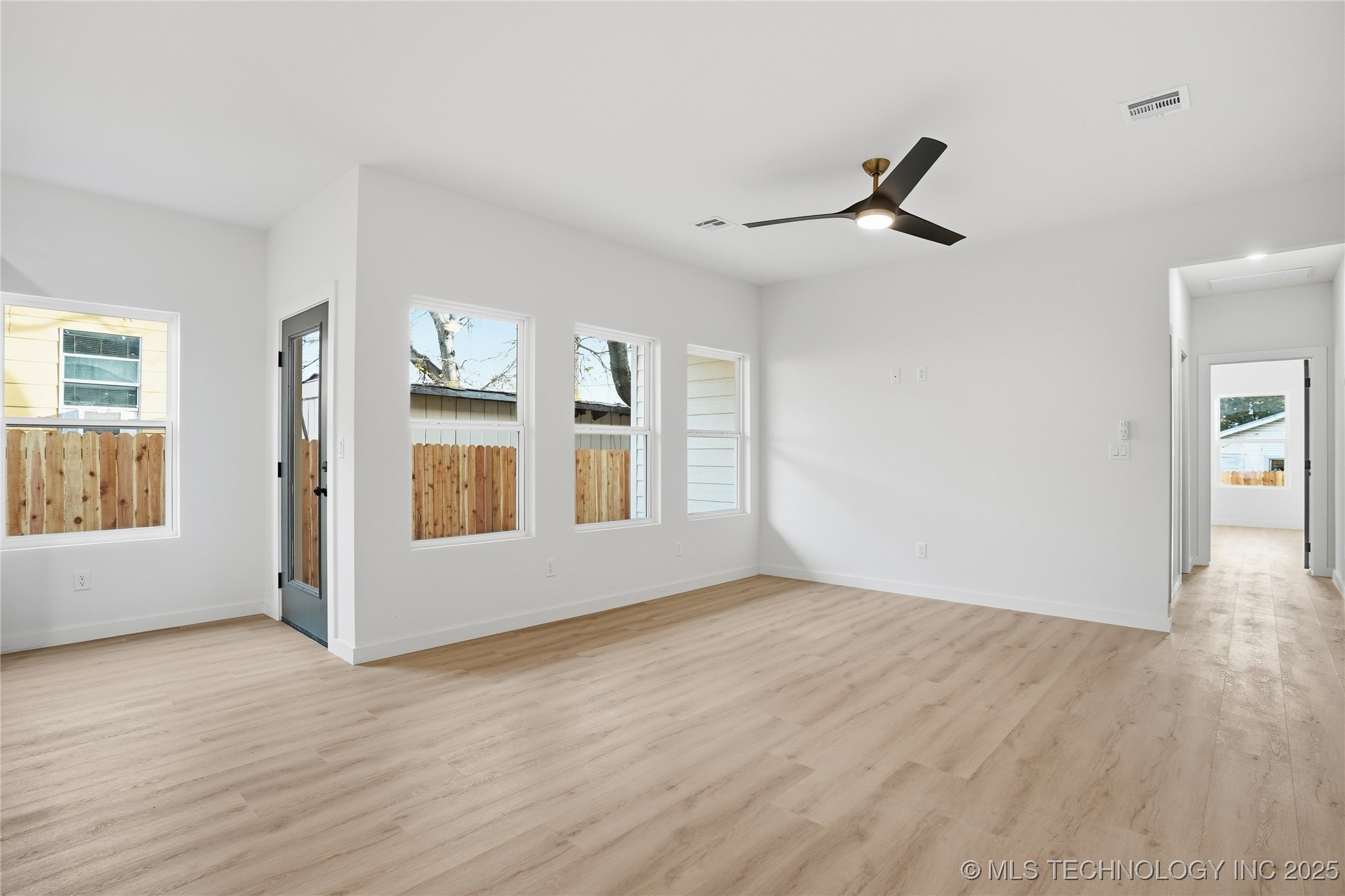 1435 N Main Street A-b Property Photo 58