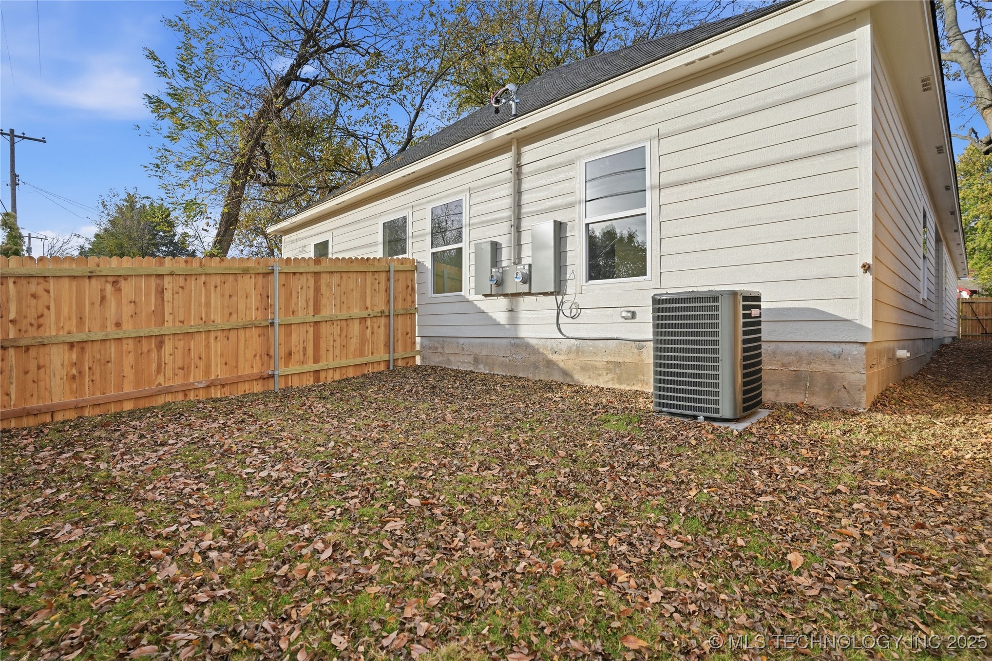 1435 N Main Street A-b Property Photo 76