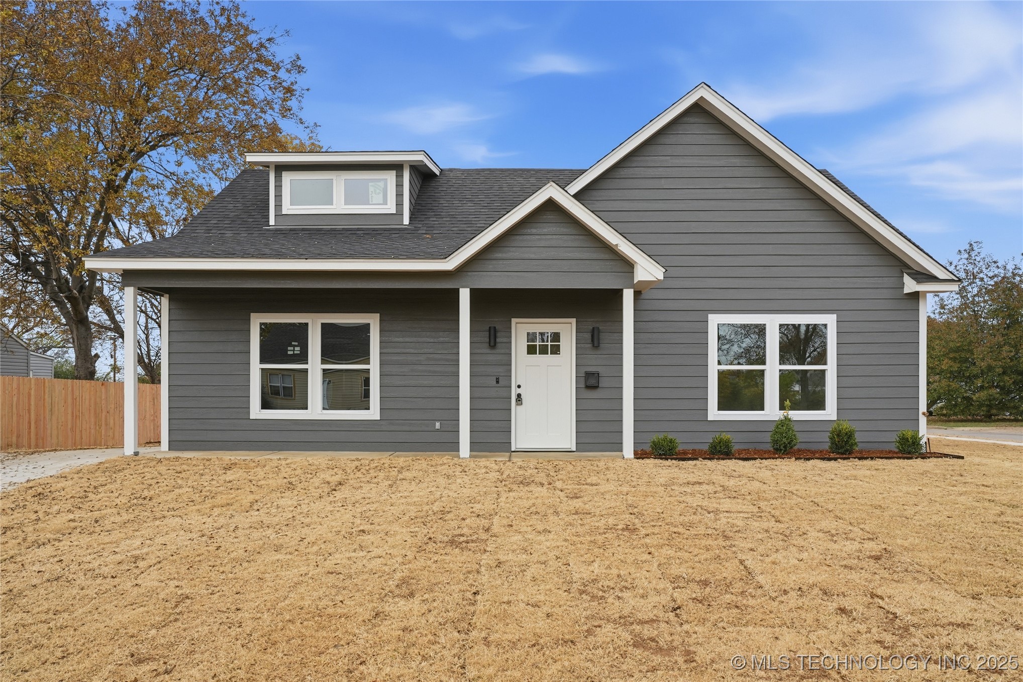 2548116 Property Photo 1