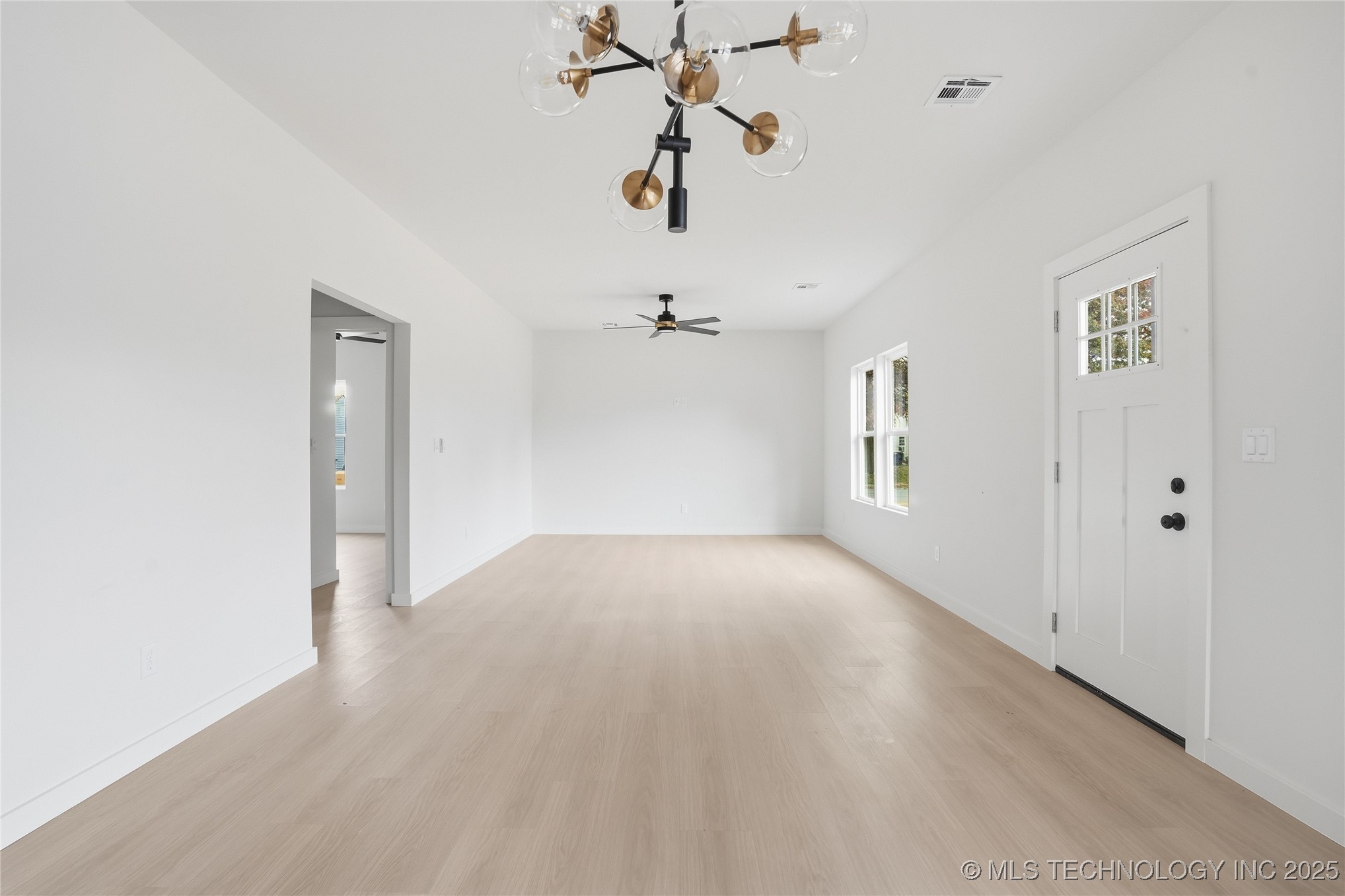 2548116 Property Photo 8