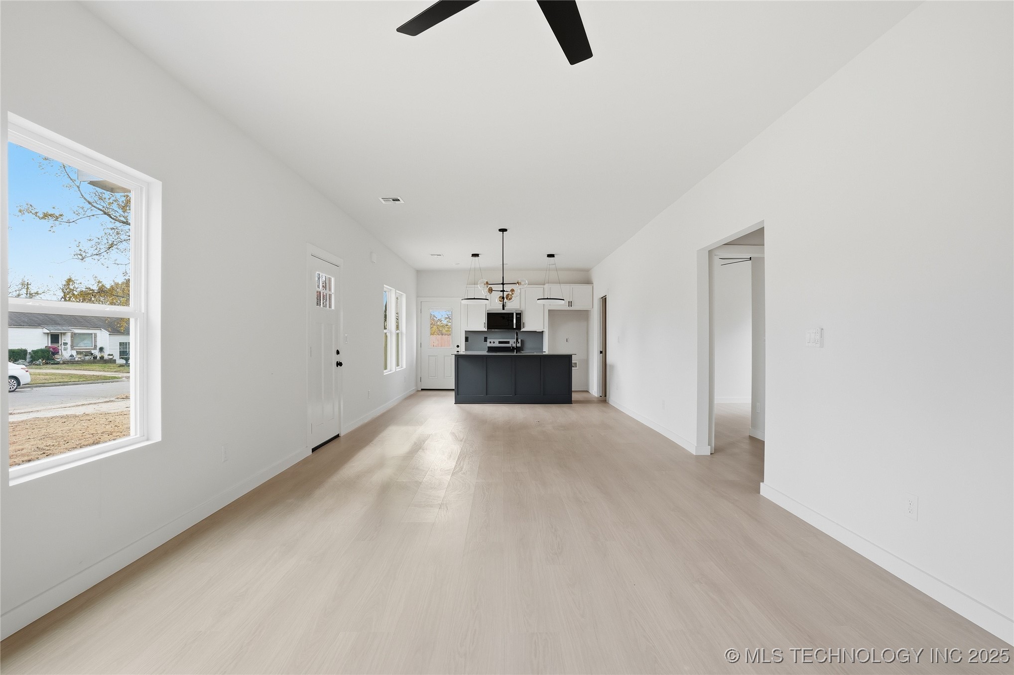 2548116 Property Photo 11