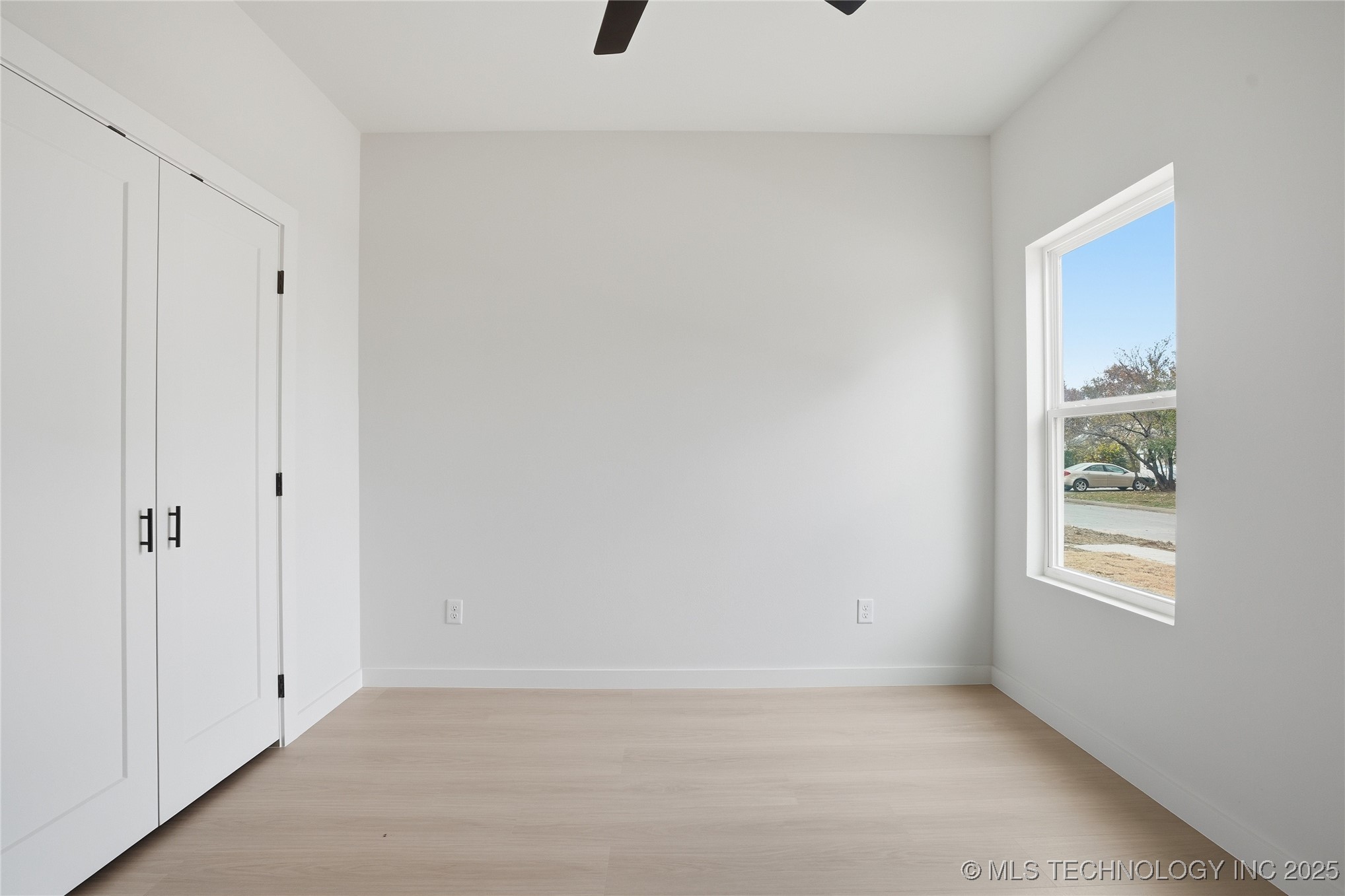 2548116 Property Photo 27