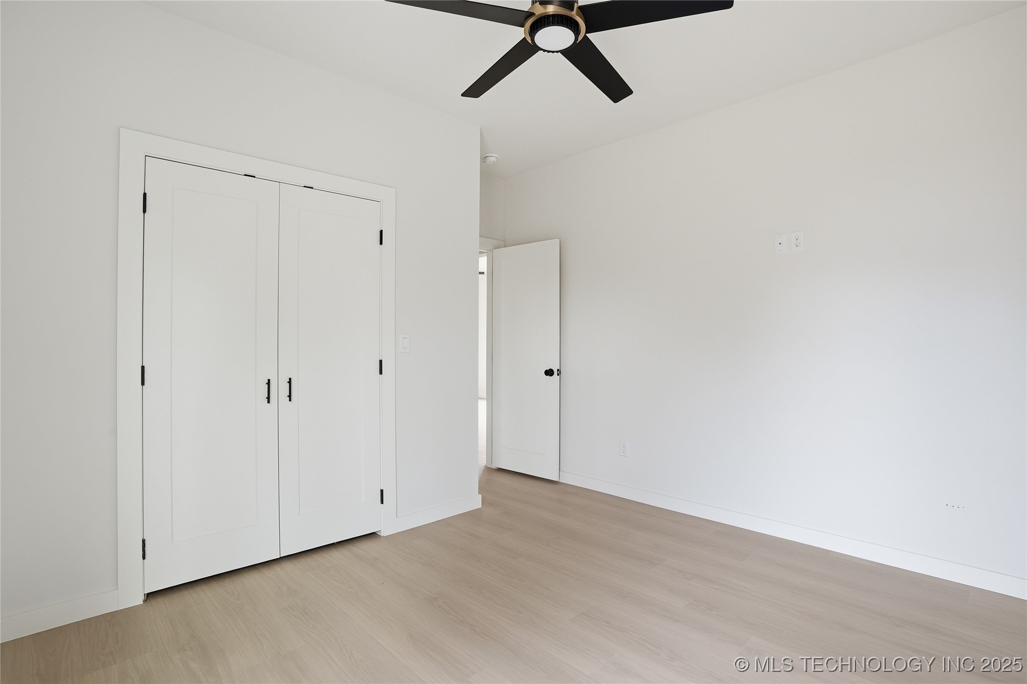 2548116 Property Photo 29